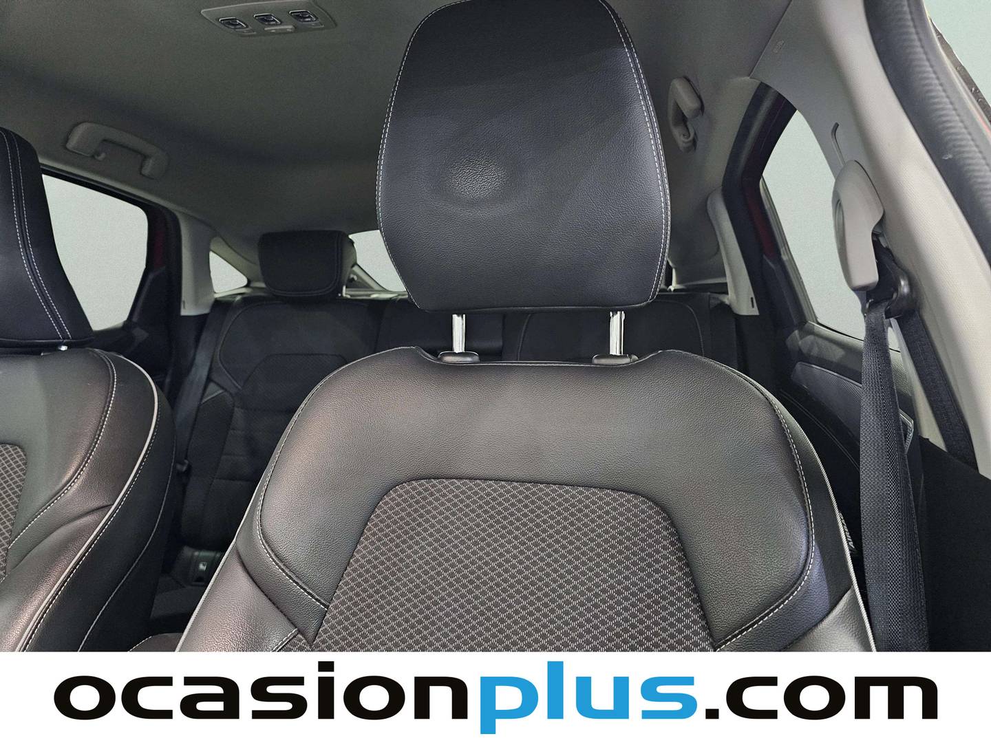Equipamiento del Renault Arkana Renault Arkana Techno TCe 140 Microhíbrido EDC (140 CV)