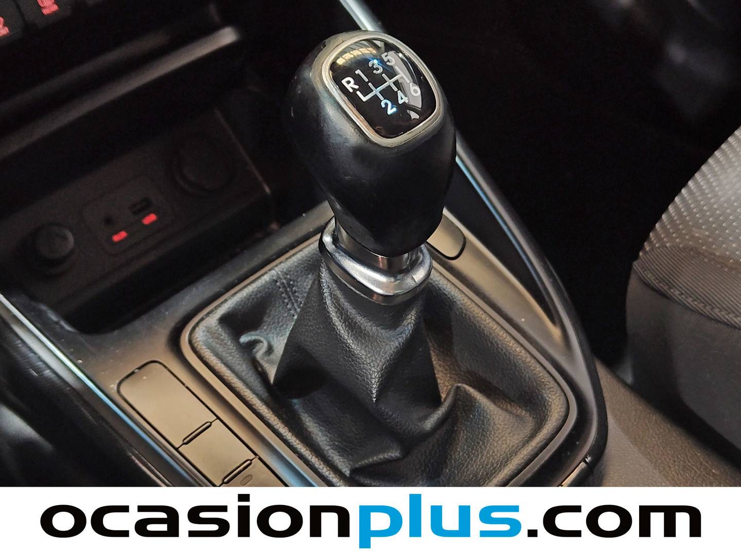 Foto KIA Carens Kia Carens 1.6 GDi Drive (135 CV)