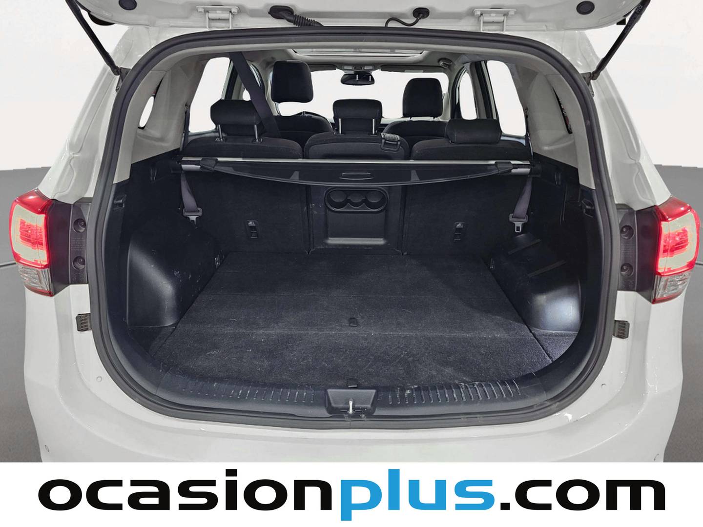 Fotos maletero KIA Carens KIA Carens 1.7 CRDi VGT Drive Eco-Dynamics (115 CV)