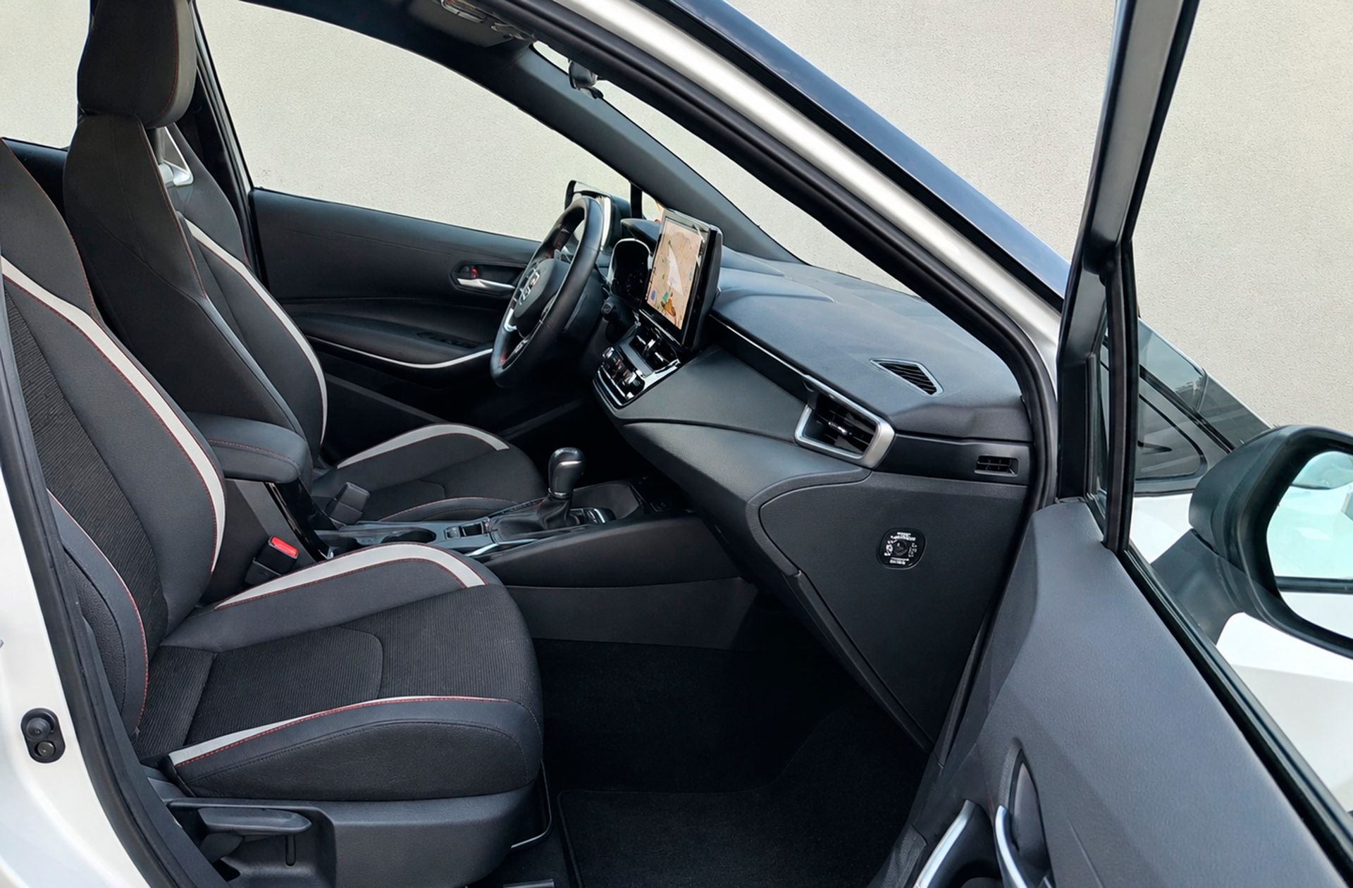 Toyota Corolla 140H GR-Sport - foto 19