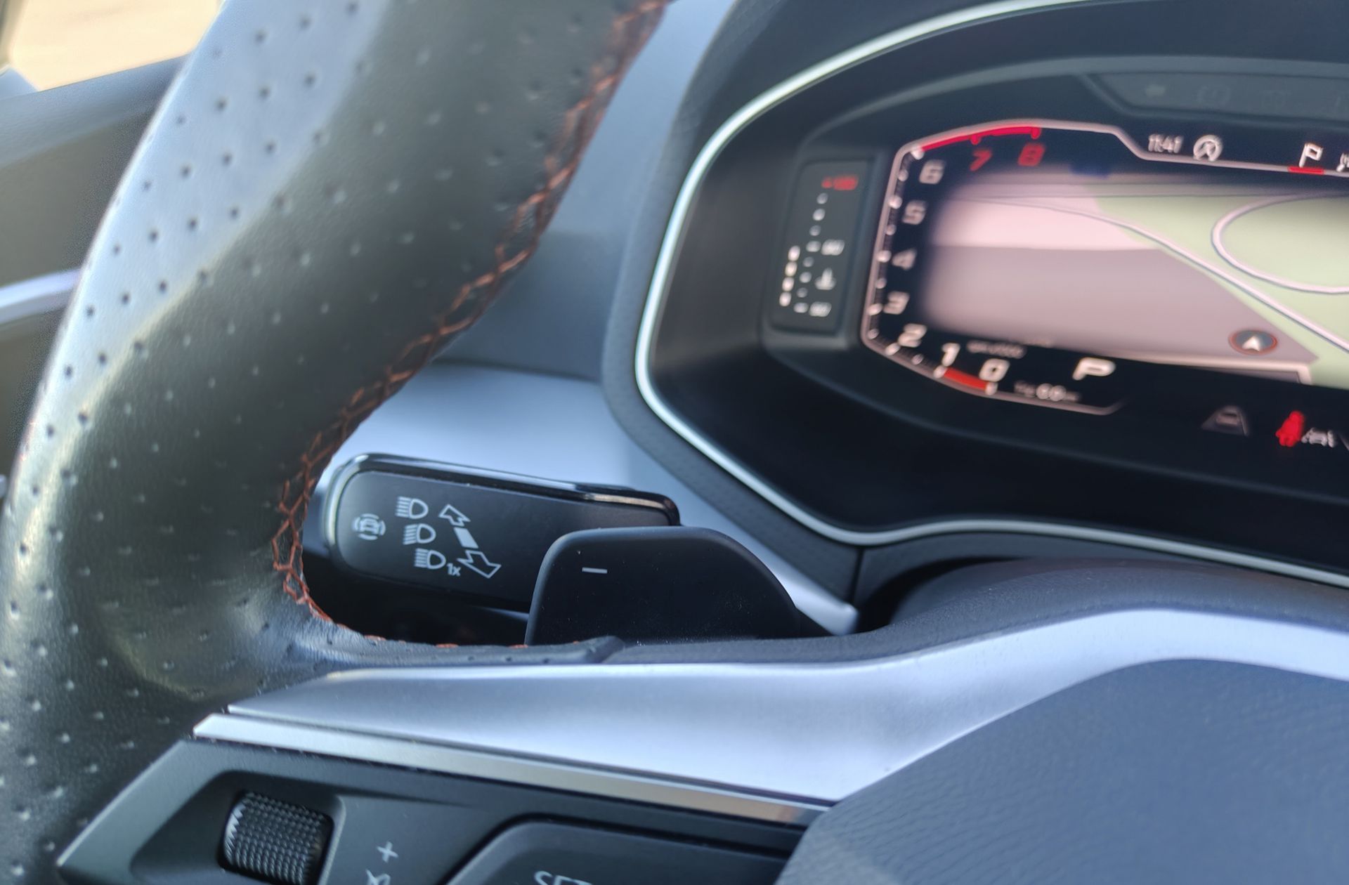 SEAT Arona 1.5 TSI FR XL DSG - foto 28