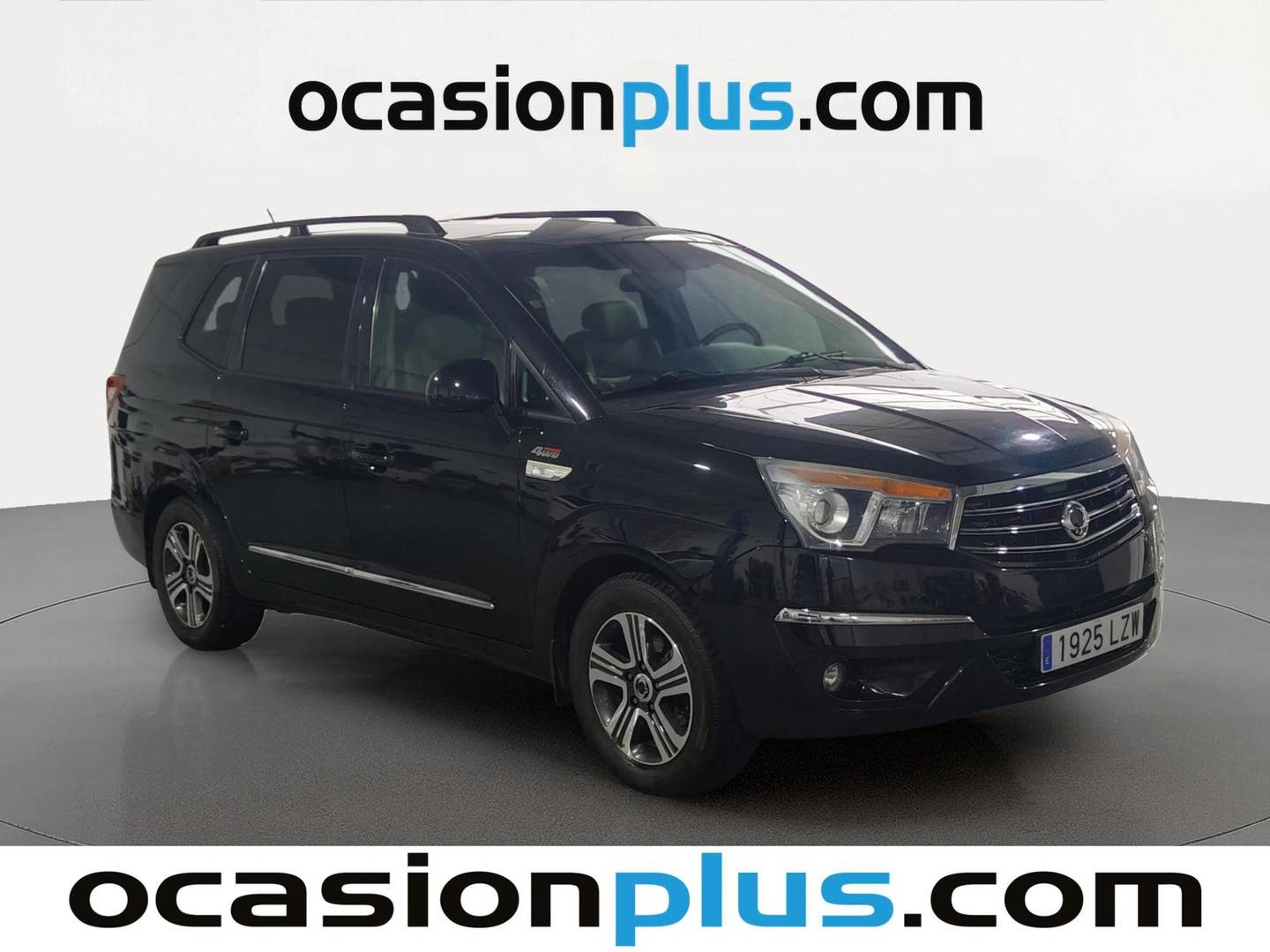 Foto delantera SsangYong Rodius SsangYong Rodius 2.0 e-Xdi Limited 4x4 Auto (155 CV) 7 Plazas derecha