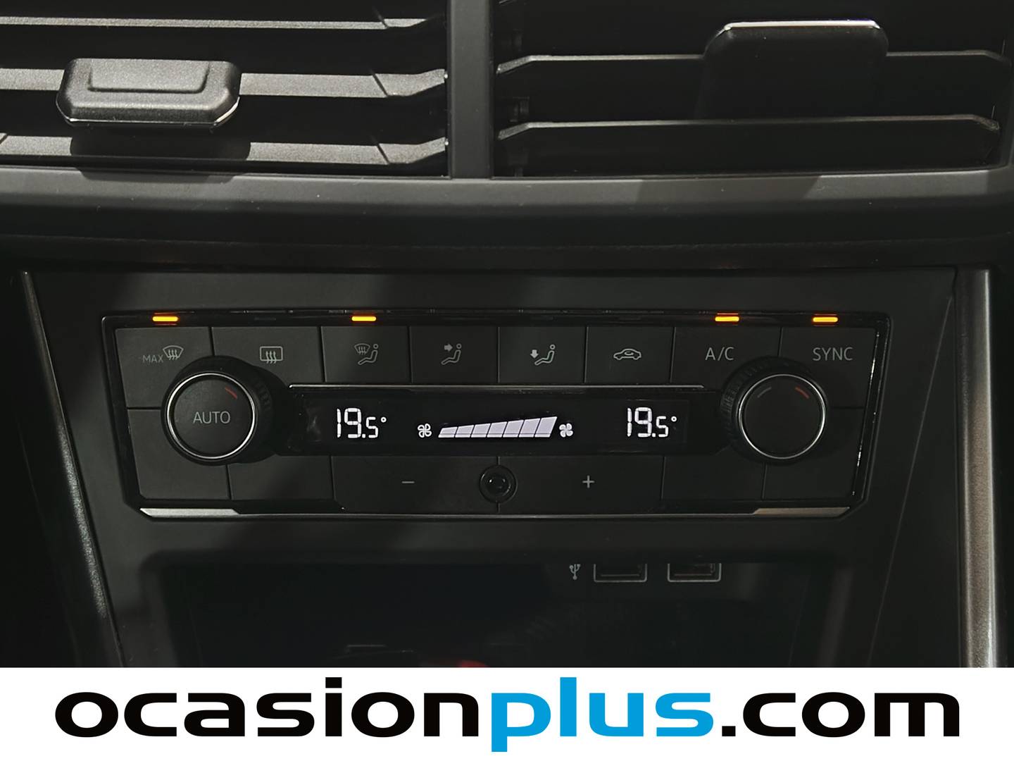 Foto Volkswagen Polo Volkswagen Polo Sport 1.0 TSI (95 CV) DSG Pack R-Line