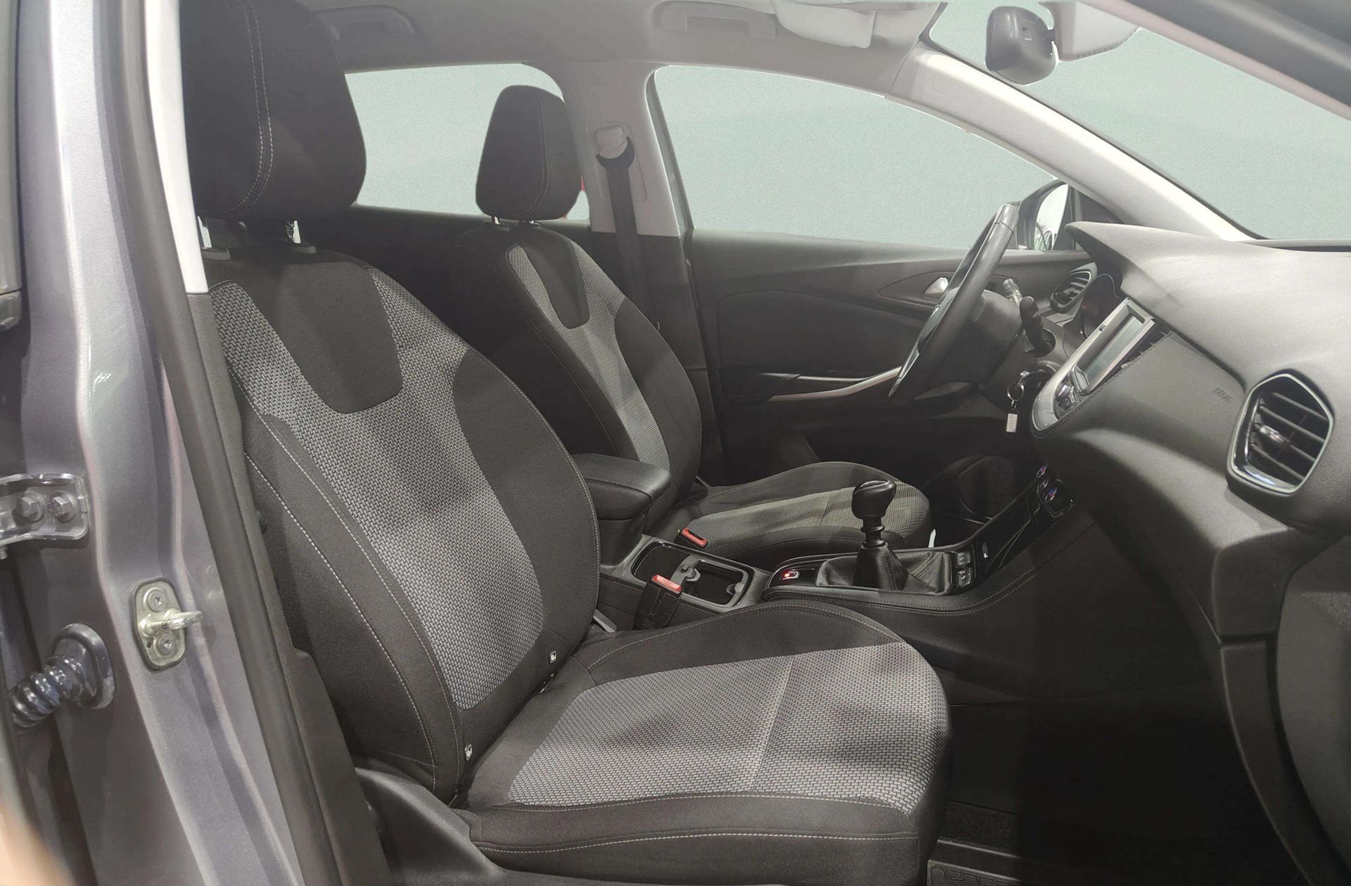 Opel Grandland 1.5 CDTi Selective - foto 17