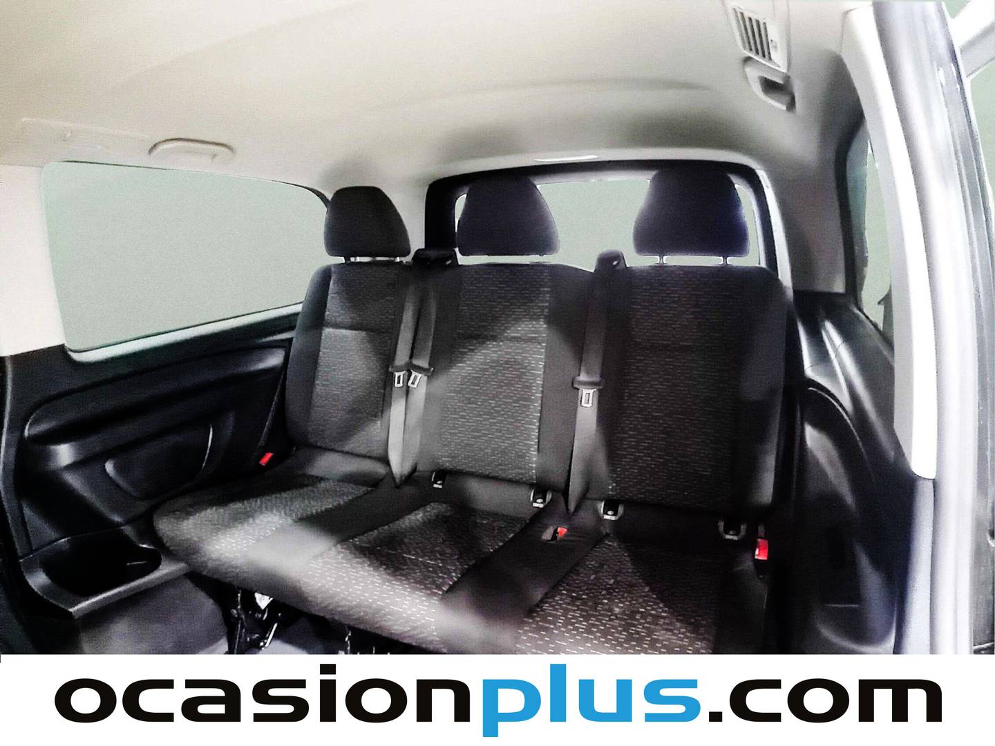 Extras y acabados del Mercedes Vito Mercedes Vito 114 CDI Tourer Pro Larga AT (136 CV) 9 Plazas