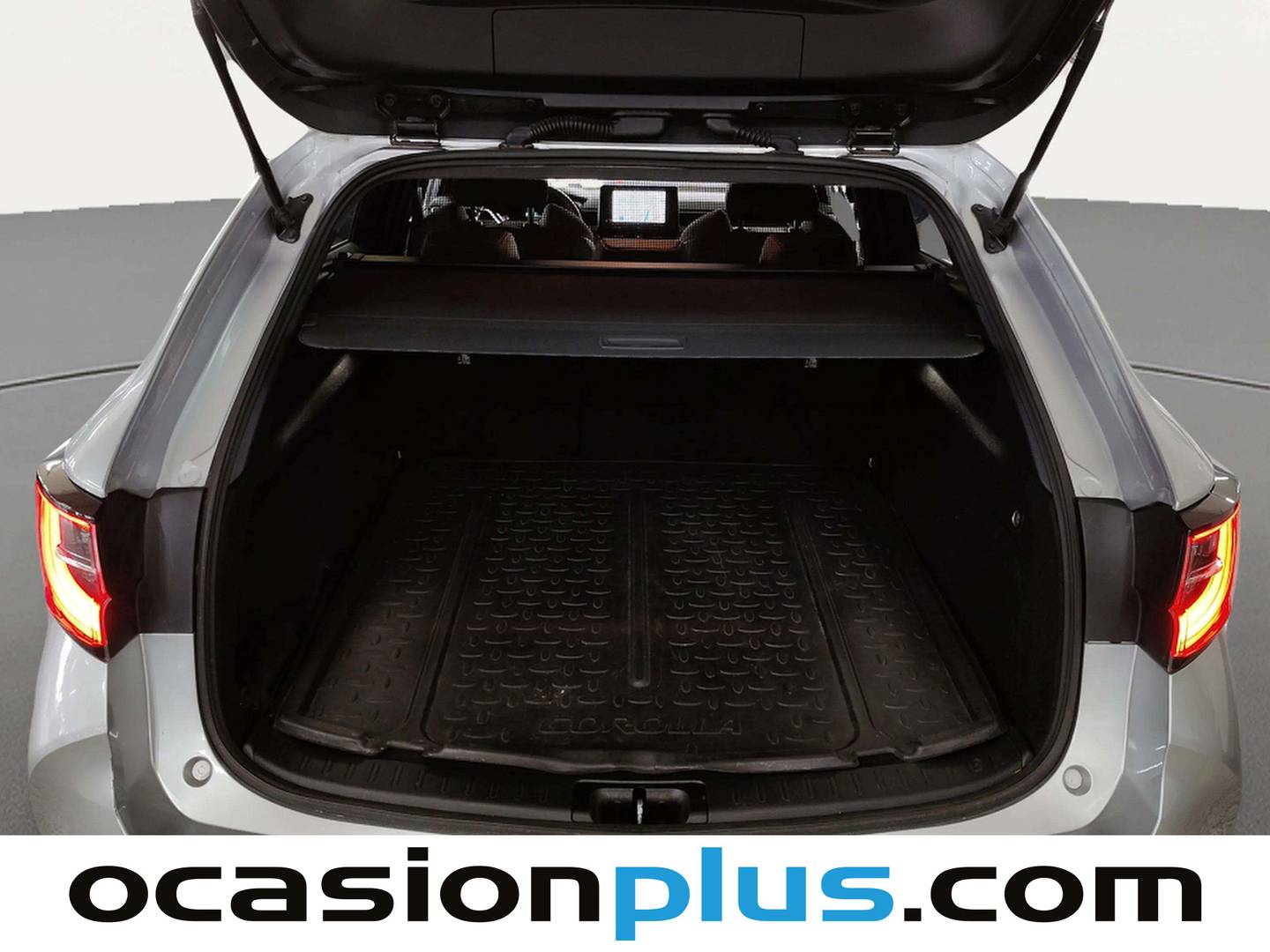 Fotos maletero Toyota Corolla Toyota Corolla Touring Sports 180H Style E-CVT (180 CV)
