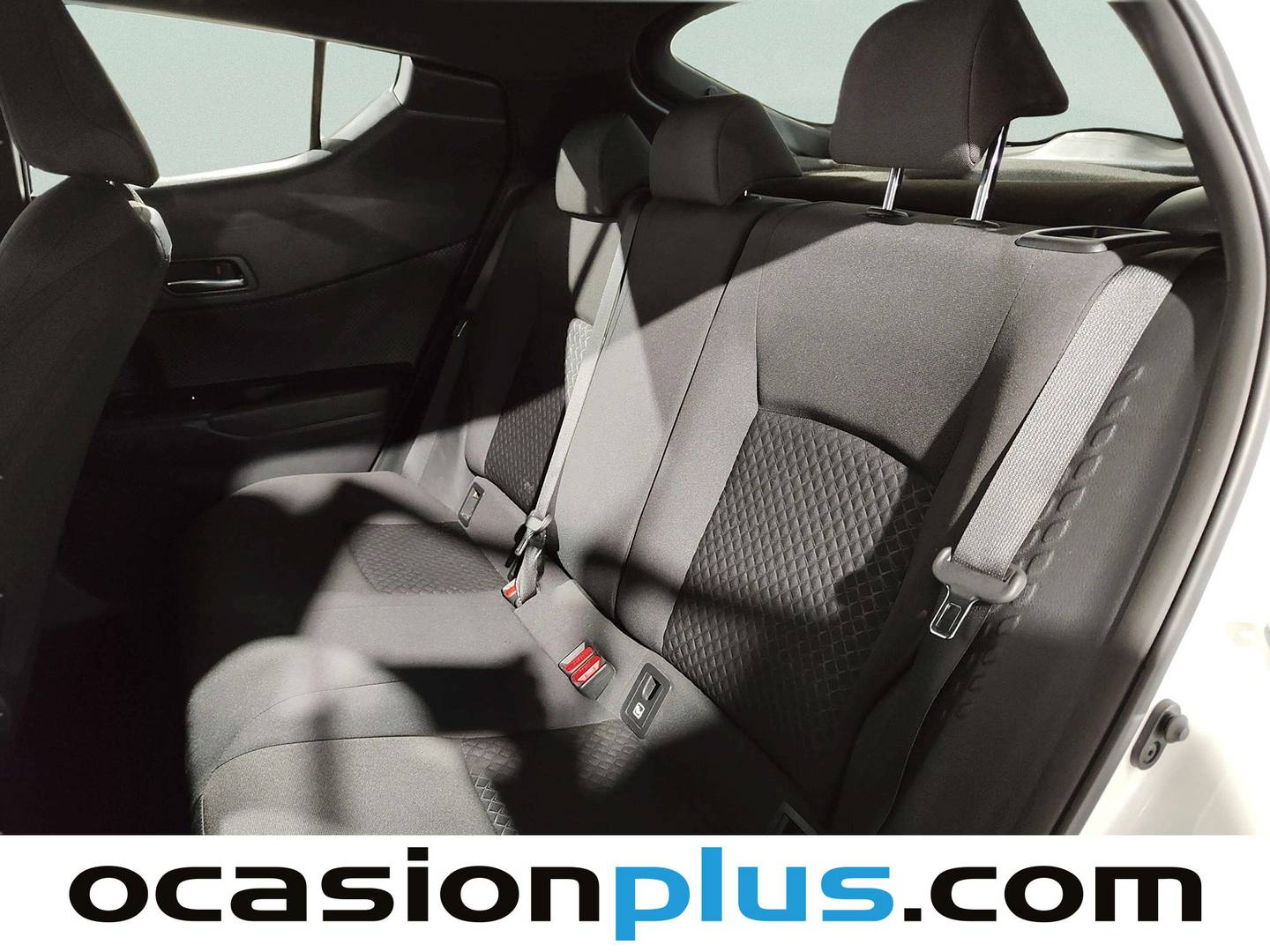 Toyota C-HR Toyota C-HR 1.8 125H Active (122 CV) 122cv