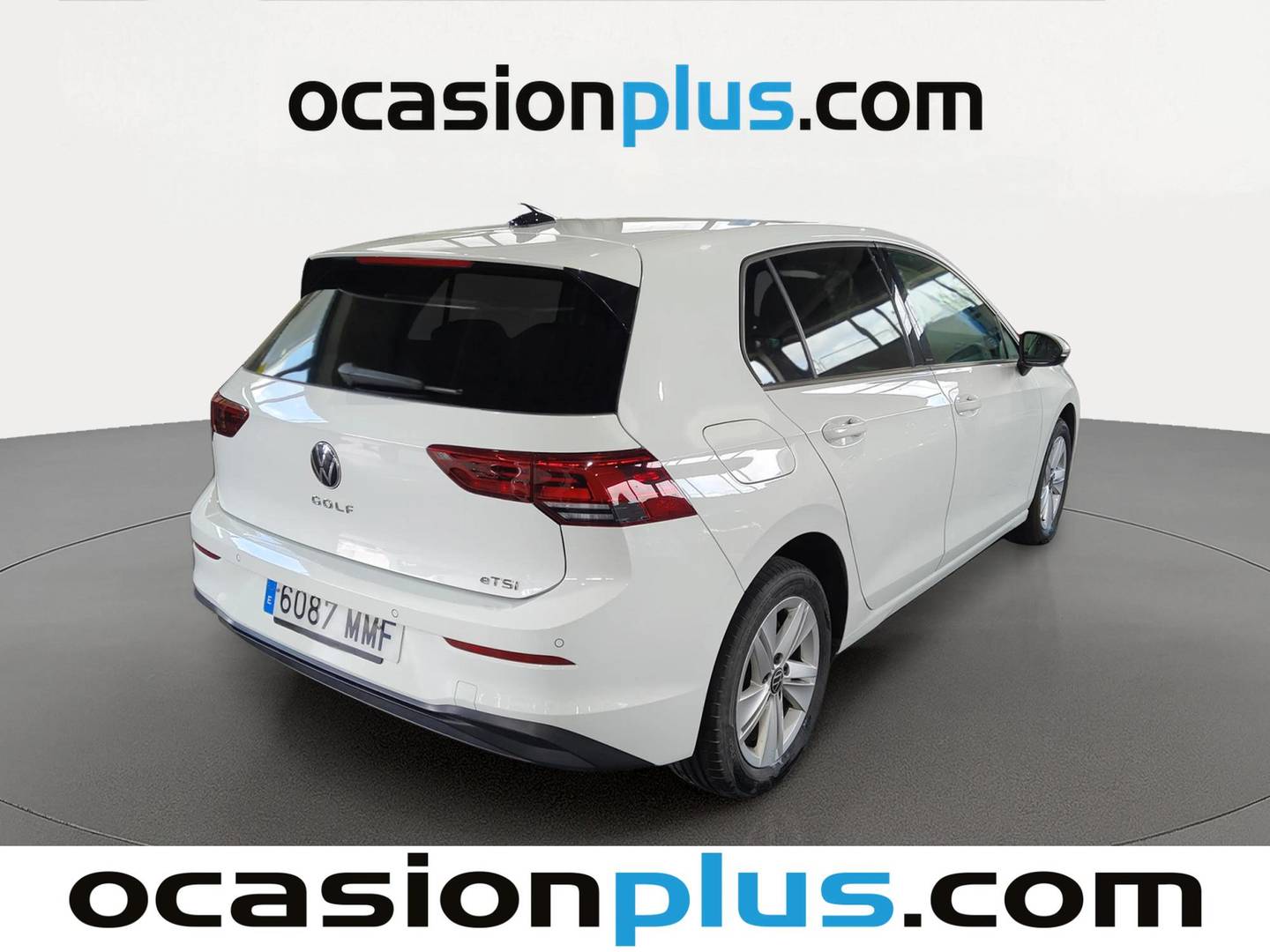Foto trasera Volkswagen Golf Volkswagen Golf Life 1.0 eTSI (110 CV) DSG derecha