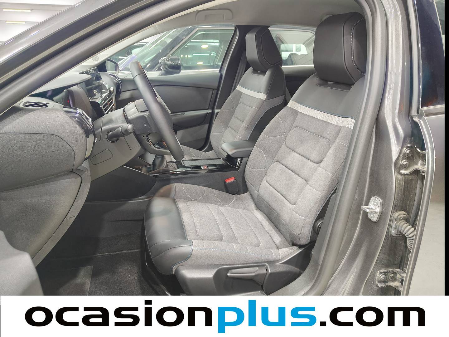 Foto Citroën C4 Citroen C4 PureTech 130 S&S Plus (131 CV)