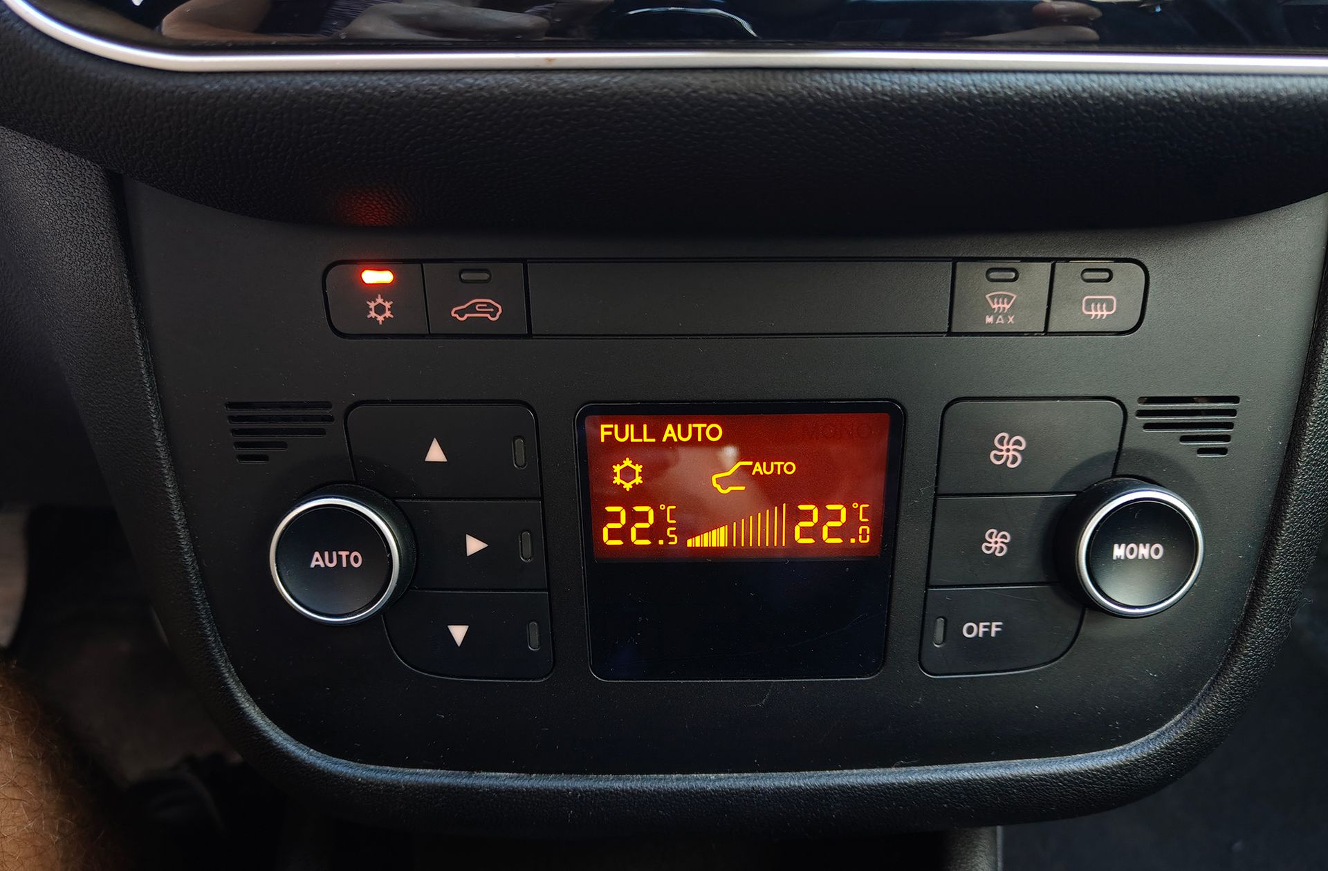 Fiat Punto 1.2 Easy - foto 24
