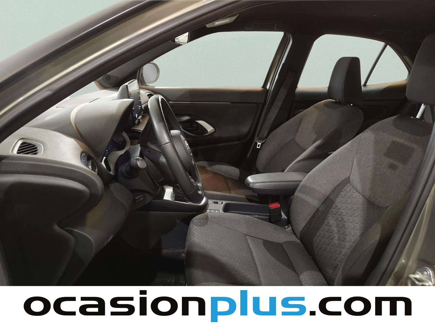 Foto asientos traseros Toyota Yaris Cross Toyota Yaris Cross 120H Active Tech (116 CV)