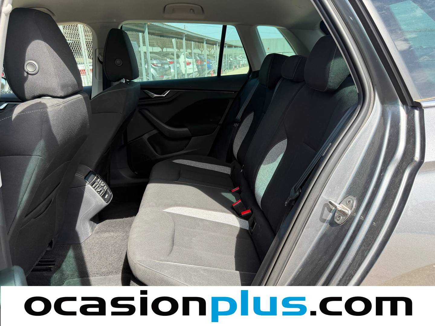 Foto asientos traseros Skoda Kamiq Skoda Kamiq 1.0 TSI Selection DSG (115 CV)