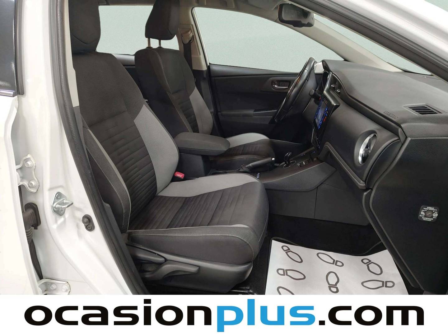 Toyota Auris Toyota Auris 140H Hybrid Touring Sports Business (136 CV) km 0