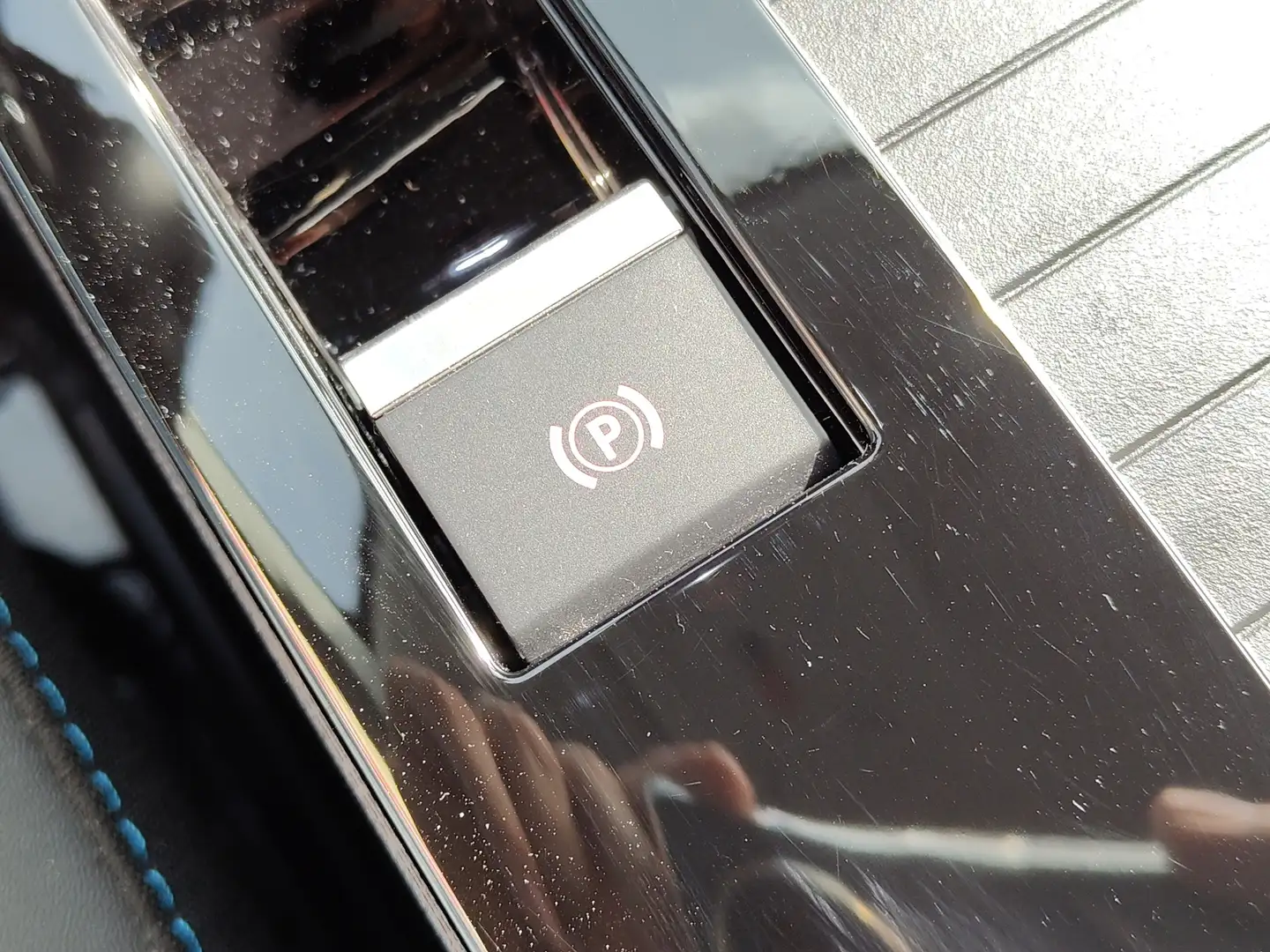 Foto Citroën C4 X Citroen C4 X 1.2 PureTech 130 S&S Shine EAT8 (131 CV)