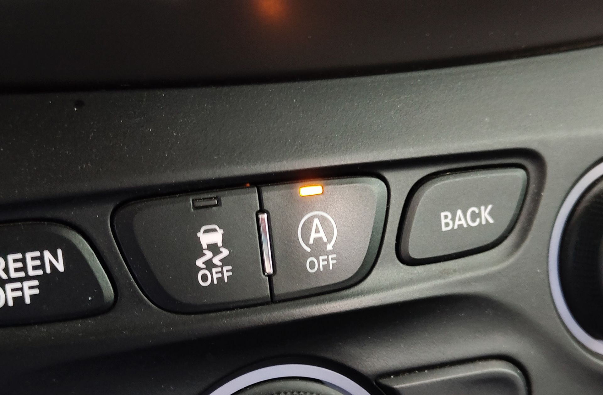 Jeep Cherokee 2.0 CRD Longitude 4x2 - foto 15