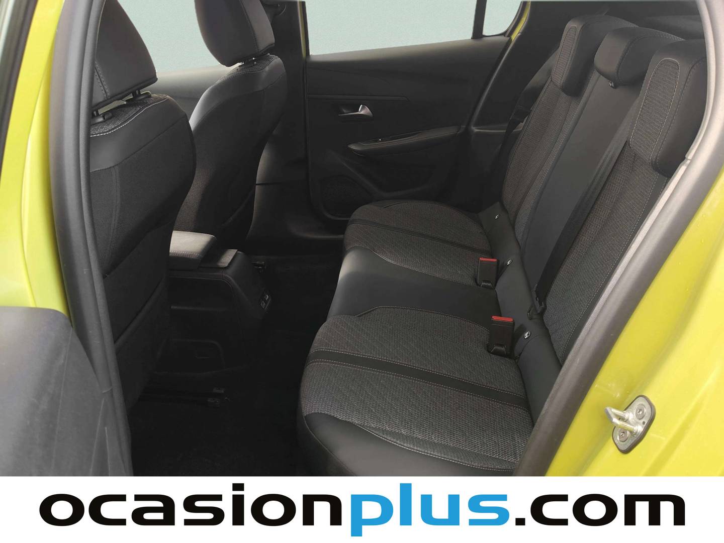Foto asientos traseros Peugeot 208 Peugeot 208 PureTech 100 Allure (100 CV)