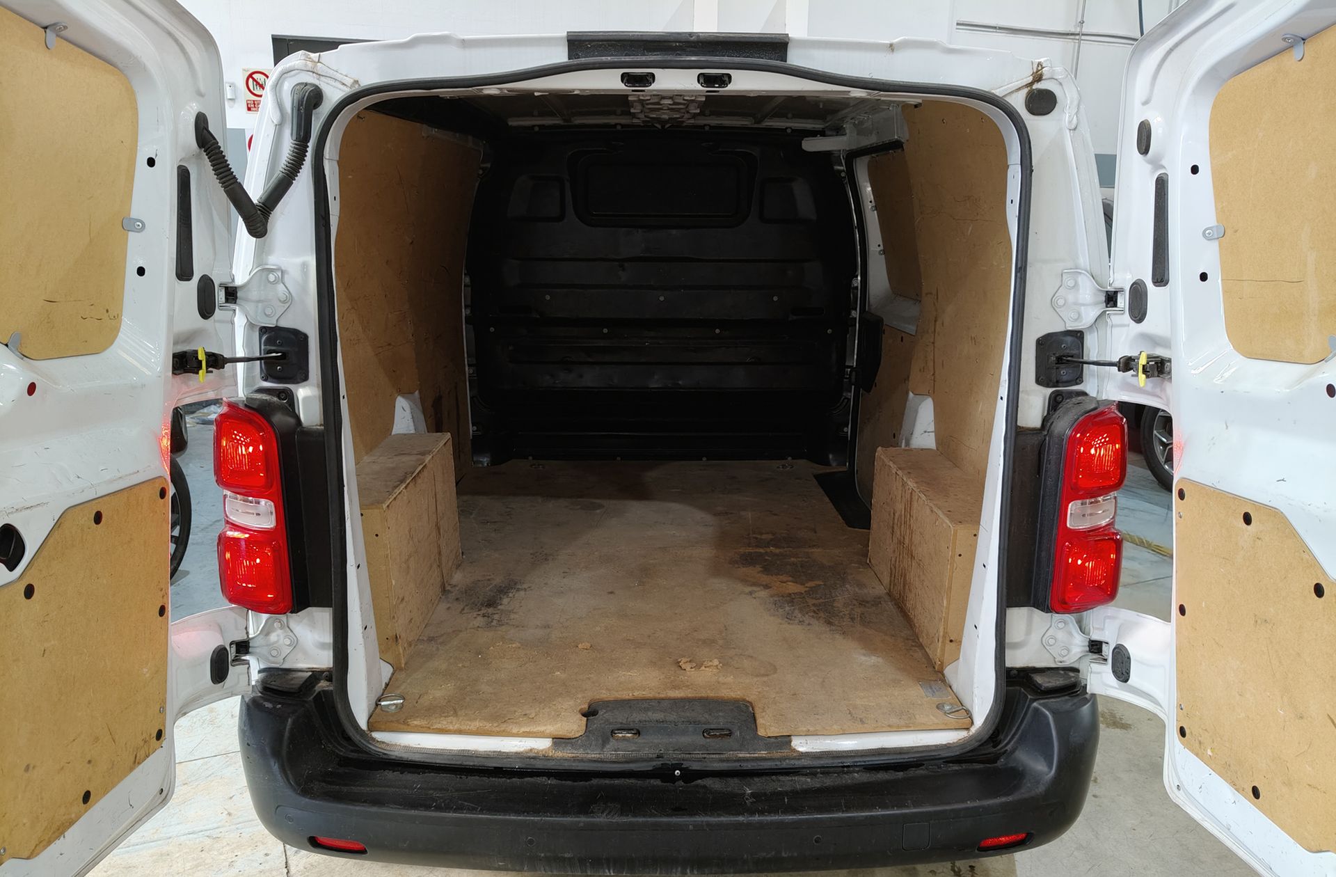 Opel Vivaro Furgon 1.5 BlueHDi M Standart - foto 11