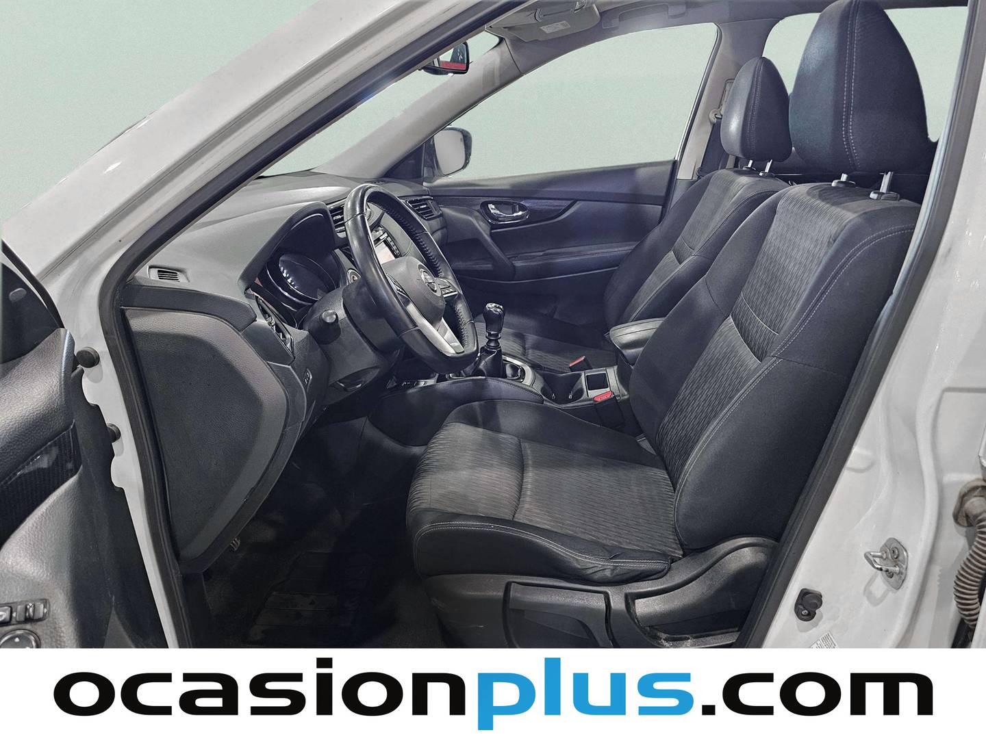 Foto asientos delanteros Nissan X-TRAIL Nissan X-Trail 1.6 dCi N-Connecta (130 CV)