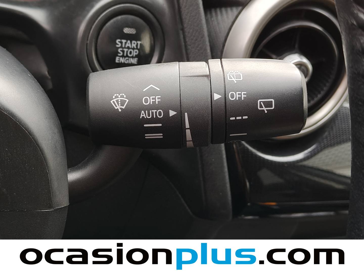 Foto Mazda Mazda2 Mazda Mazda 2 1.5 GE Black Tech Edition (90 CV)