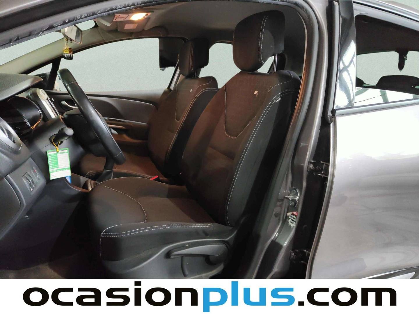 Foto asientos delanteros Renault Clio Renault Clio Limited Energy TCe (90 CV)