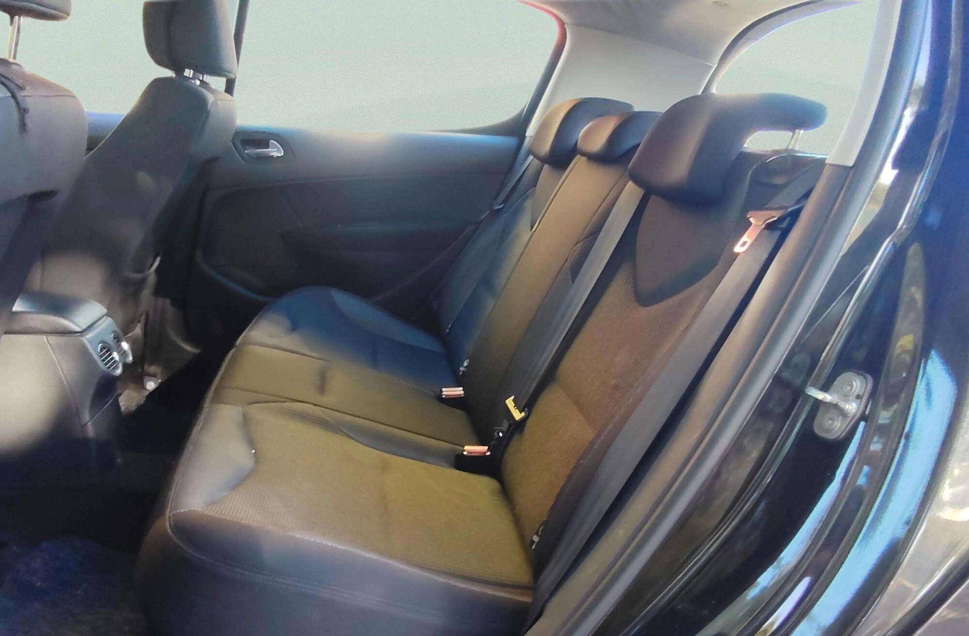 Peugeot 308 1.6 HDi Sport - foto 9