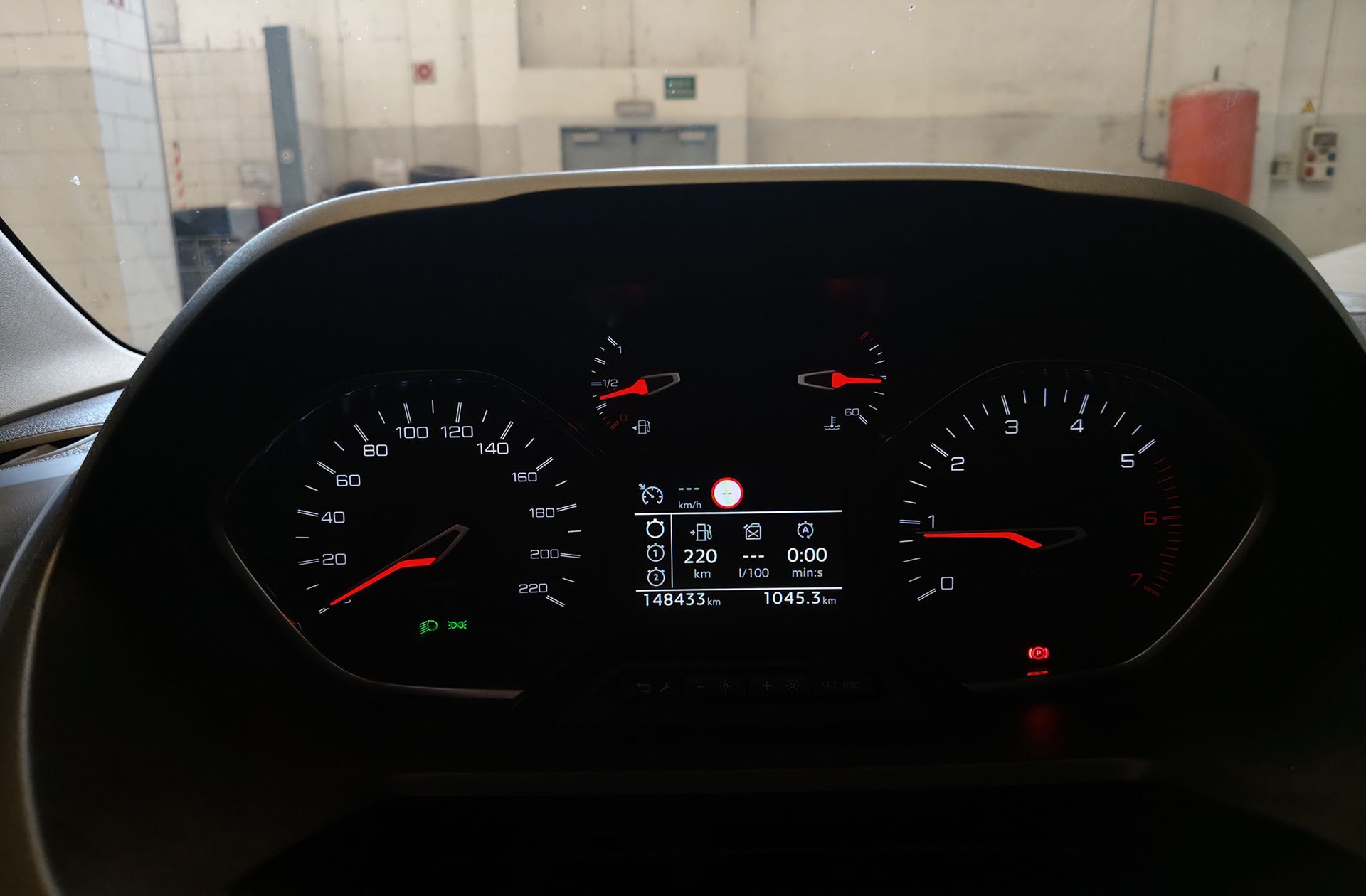 Peugeot Rifter PureTech 110 Allure Standard - foto 23