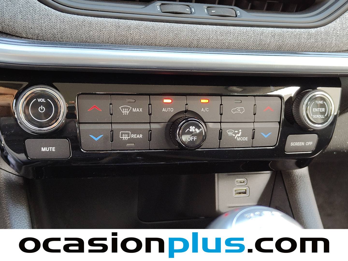 Foto Jeep Compass Jeep Compass 1.3 Gse T4 Longitude FWD MT (130 CV)