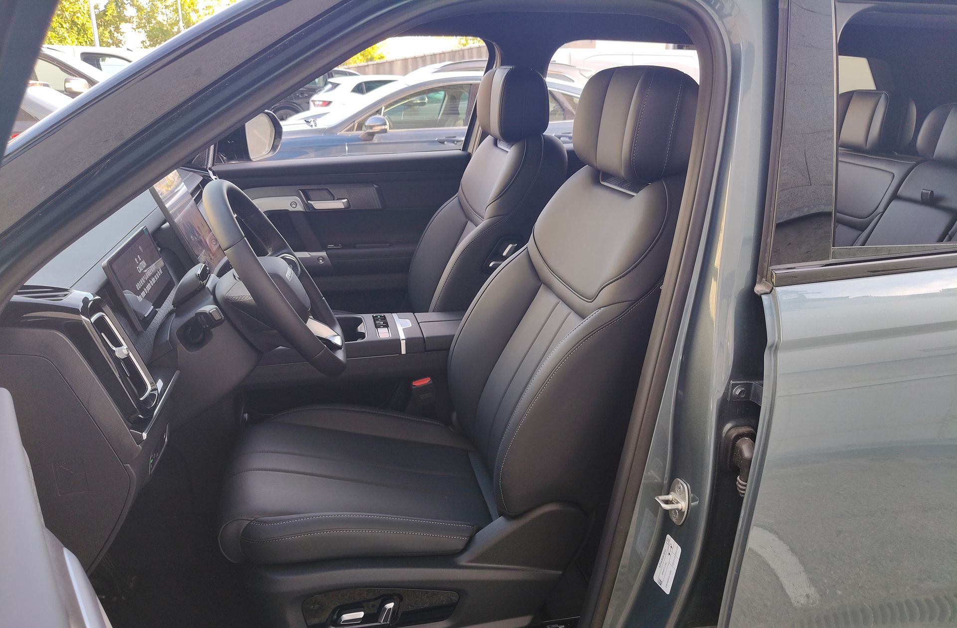 Jaecoo 7 1.5 T-GDi PHEV +1DHT Select FWD - foto 11
