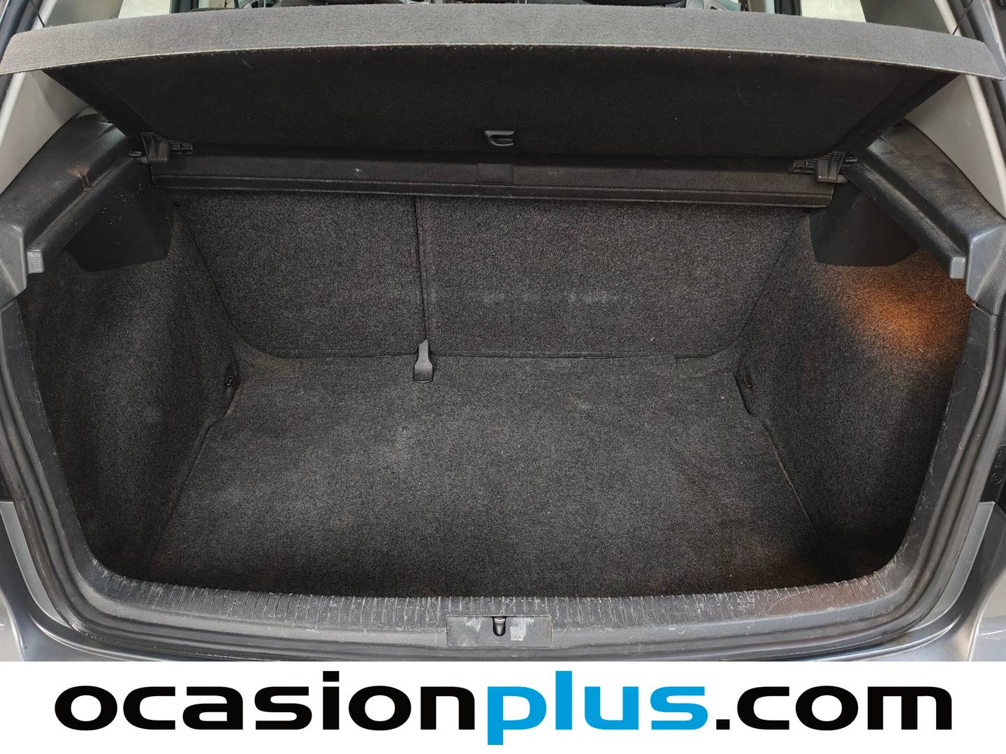 Fotos maletero Volkswagen Golf Volkswagen Golf Advance Rabbit 1.6 TDI BMT (105 CV)