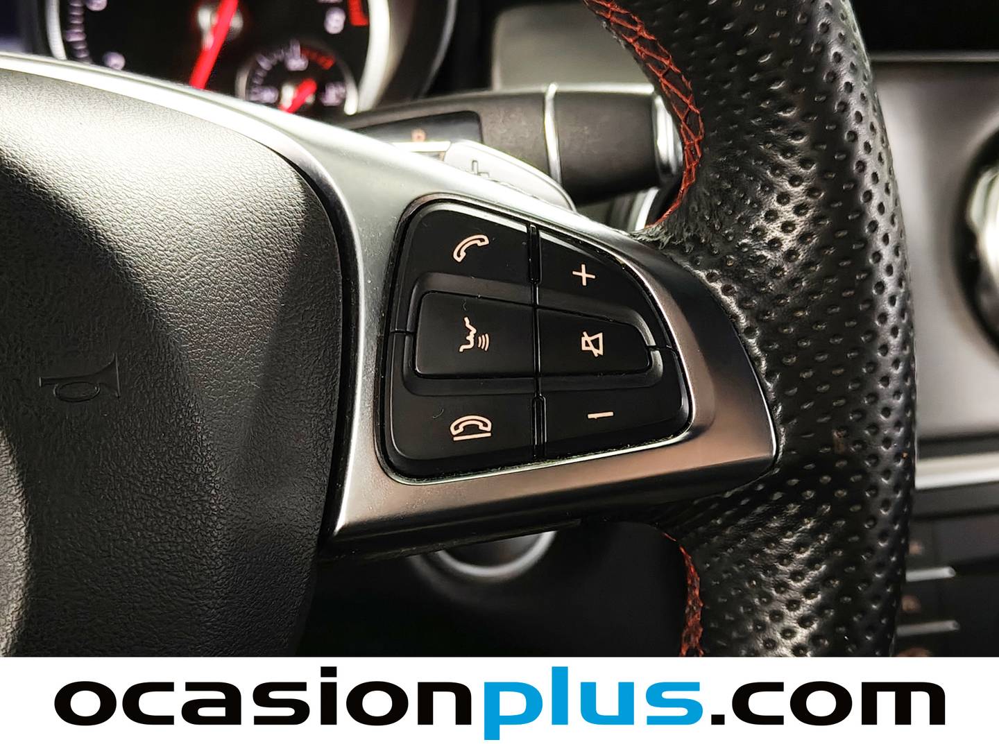 Foto Mercedes GLA Mercedes-Benz GLA GLA 200 Pack AMG (156 CV)