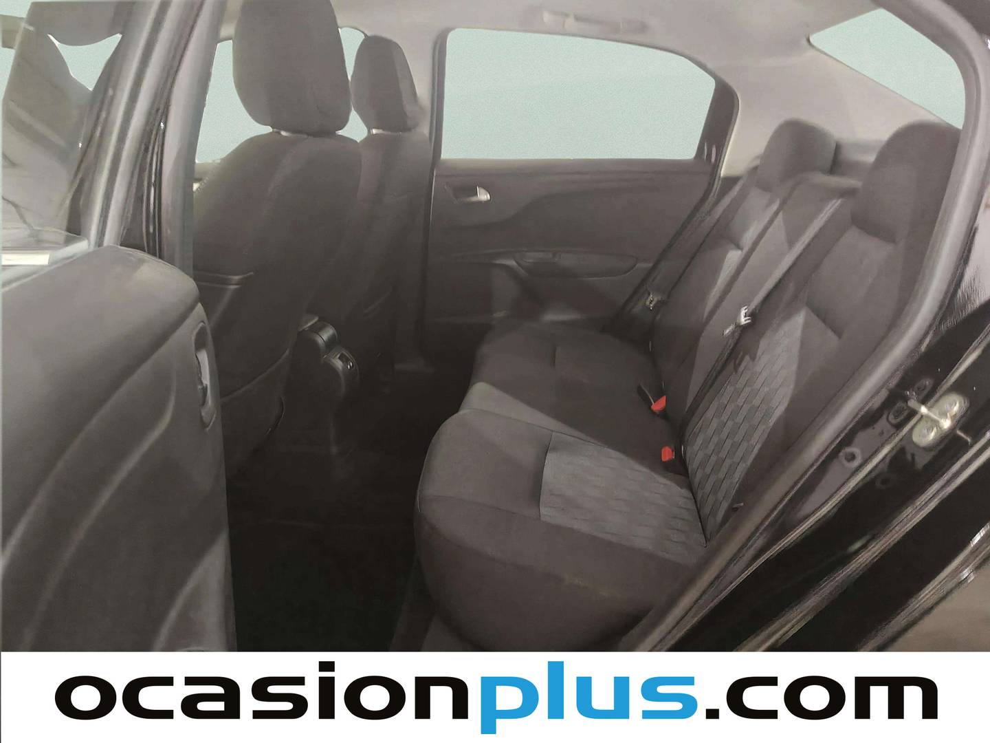 Foto asientos traseros Citroën C-Elysée Citroën C-Elysee PureTech 82 Exclusive (82 CV)