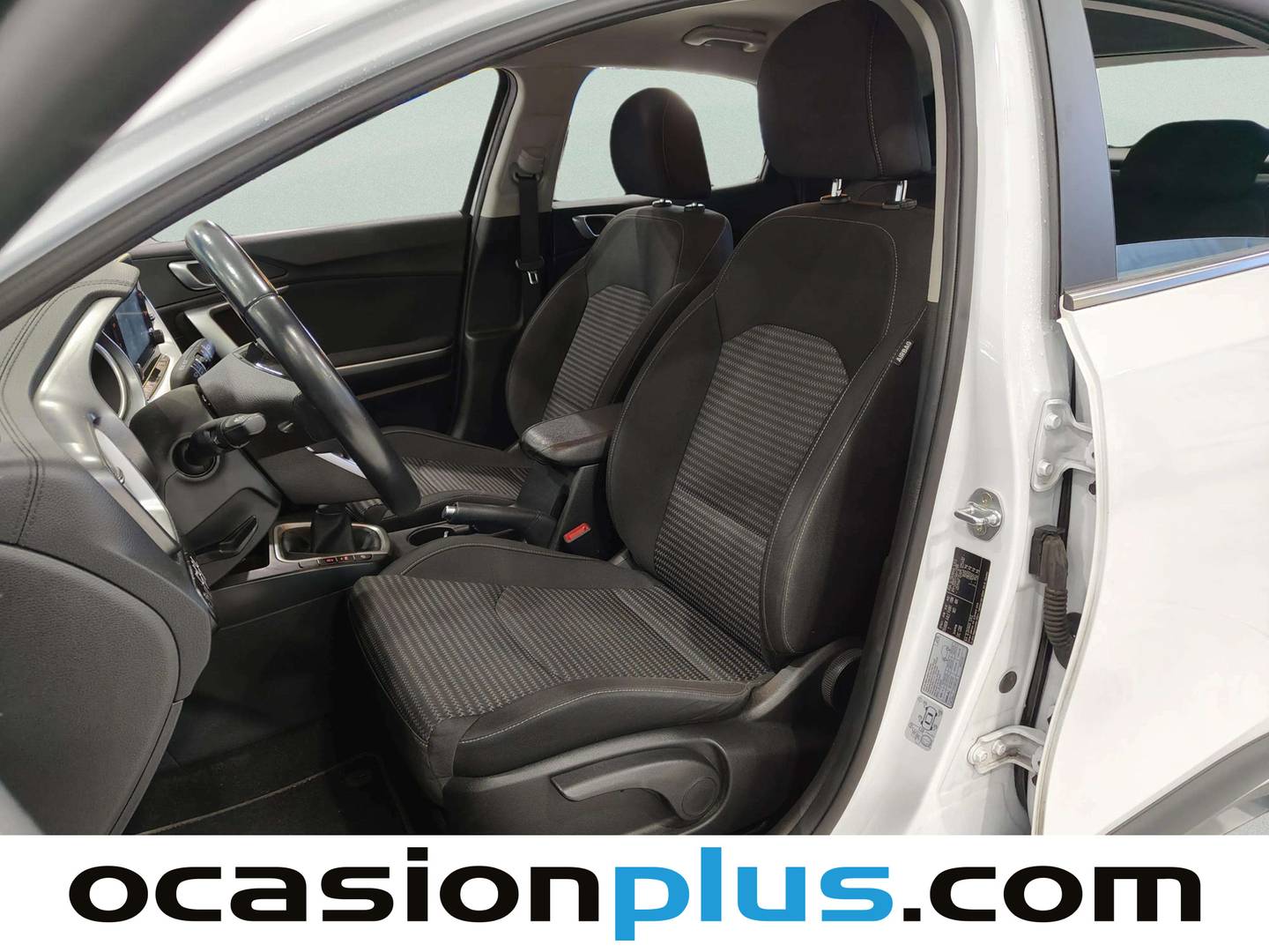 Foto asientos delanteros KIA XCeed KIA XCeed 1.0 T-GDi Drive (120 CV)
