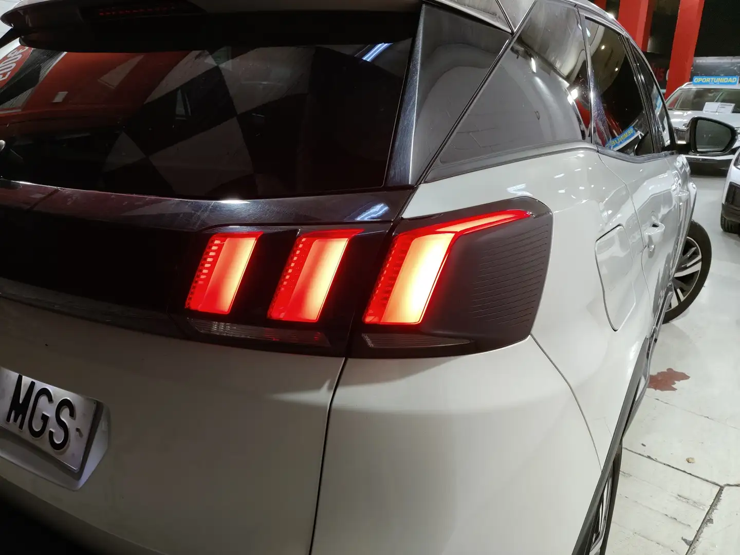 Foto Peugeot 3008 Peugeot 3008 PureTech 130 S&S Allure Pack (130 CV)