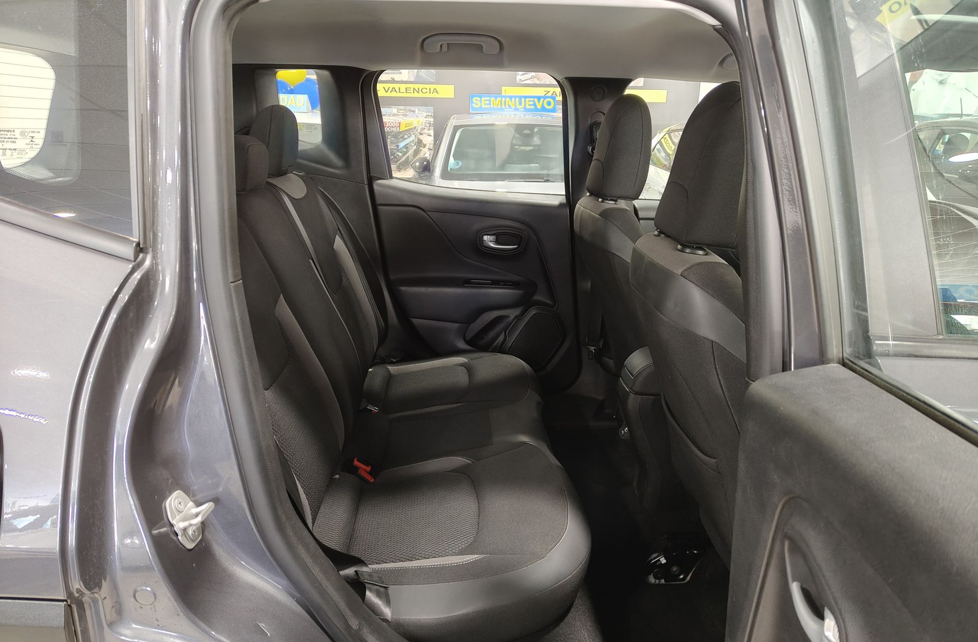 Jeep Renegade eHybrid 1.5 Limited ATX - foto 14