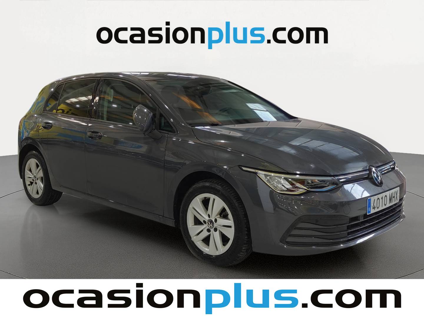 Foto delantera Volkswagen Golf Volkswagen Golf Life 1.0 eTSI (110 CV) DSG derecha
