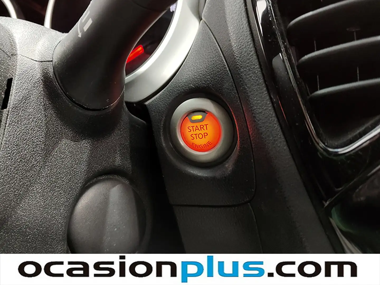 Foto Nissan JUKE Nissan Juke 1.2 DIG-T N-Connecta 4x2 (115 CV)