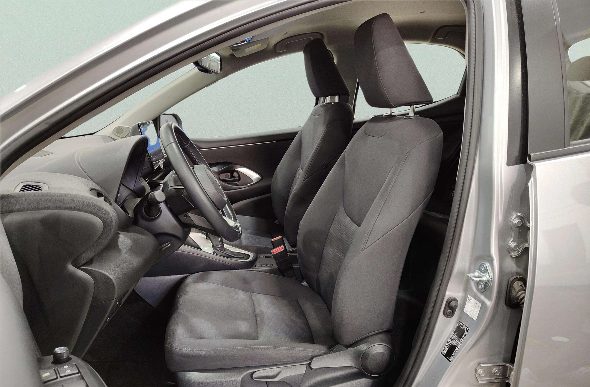 Toyota Yaris 120H Active Plus - foto 10
