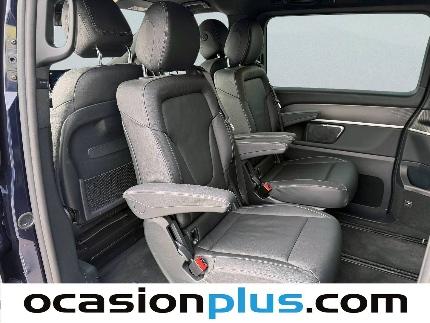 Foto asientos traseros Mercedes Clase V Mercedes-Benz Clase V 300 d Avantgarde Largo 176 kW (239 CV) 6 Plazas