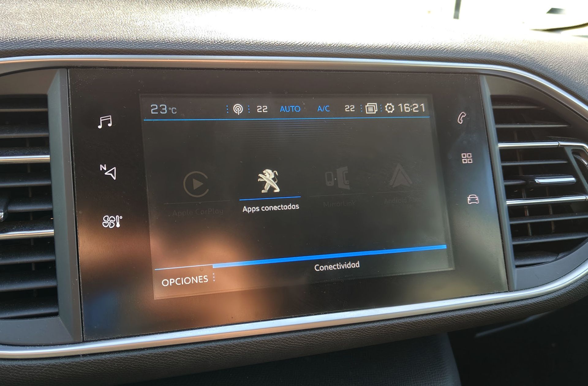 Peugeot 308 BlueHDi 130 Allure - foto 8