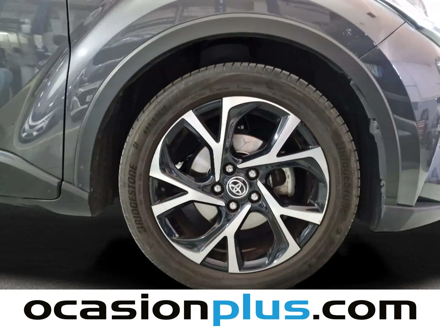 Foto Toyota C-HR Toyota C-HR 1.8 125H Advance (122 CV)