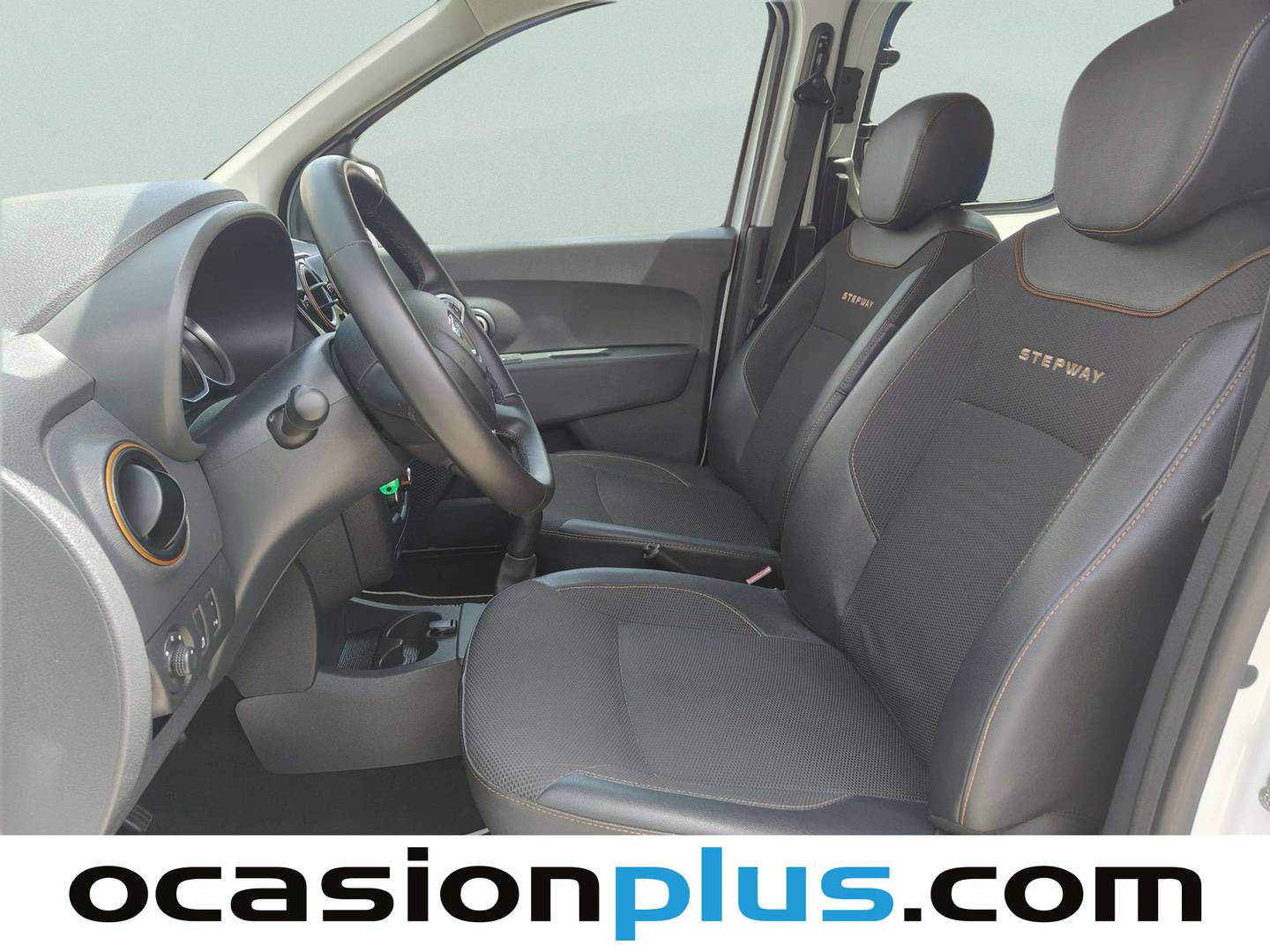 Foto asientos delanteros Dacia Dokker Dacia Dokker dCi 90 SL Trotamundos (90 CV)