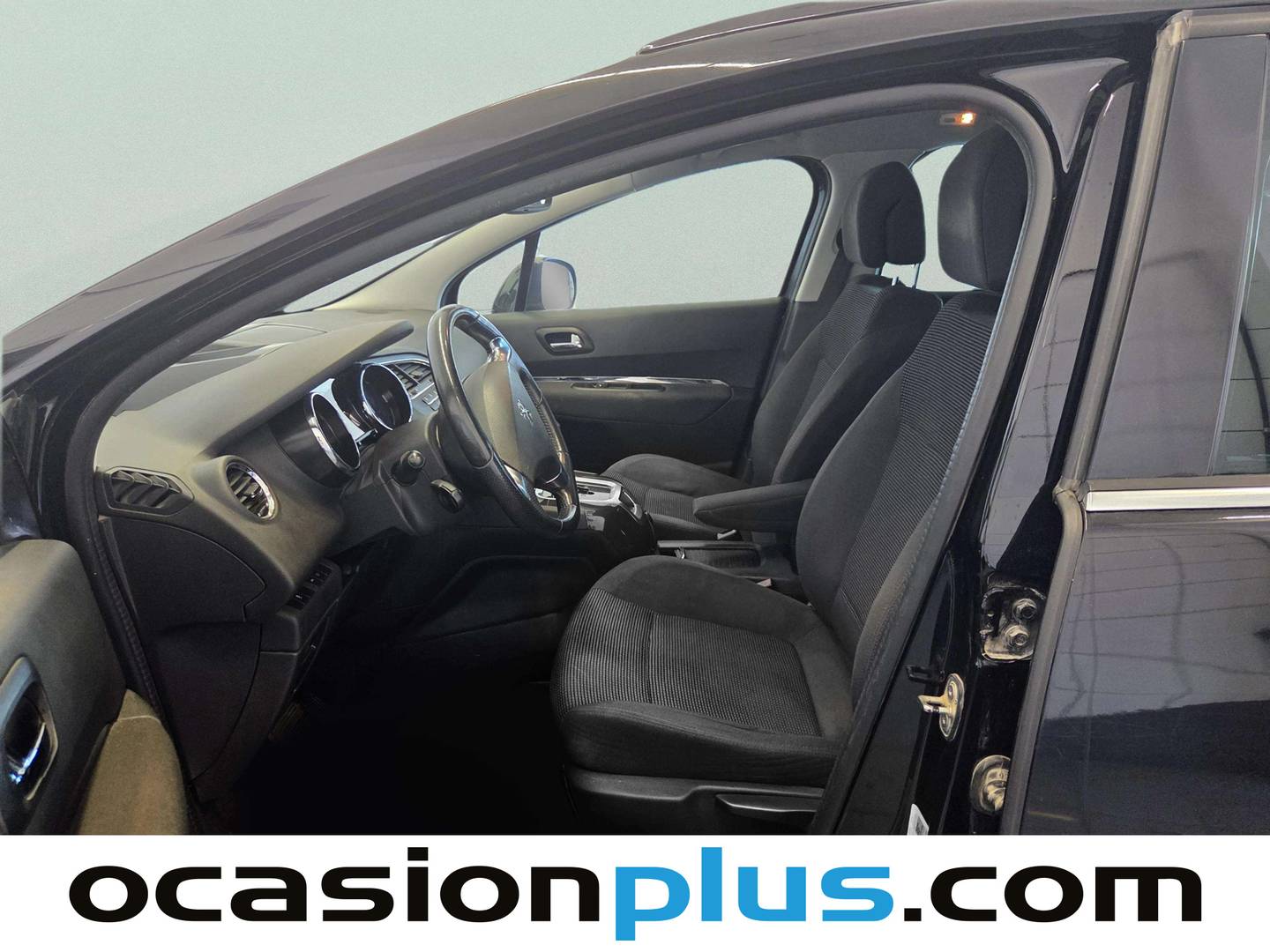 Foto asientos delanteros Peugeot 5008 Peugeot 5008 1.6 BlueHDi Allure EAT6 (120 CV) 7 Plazas