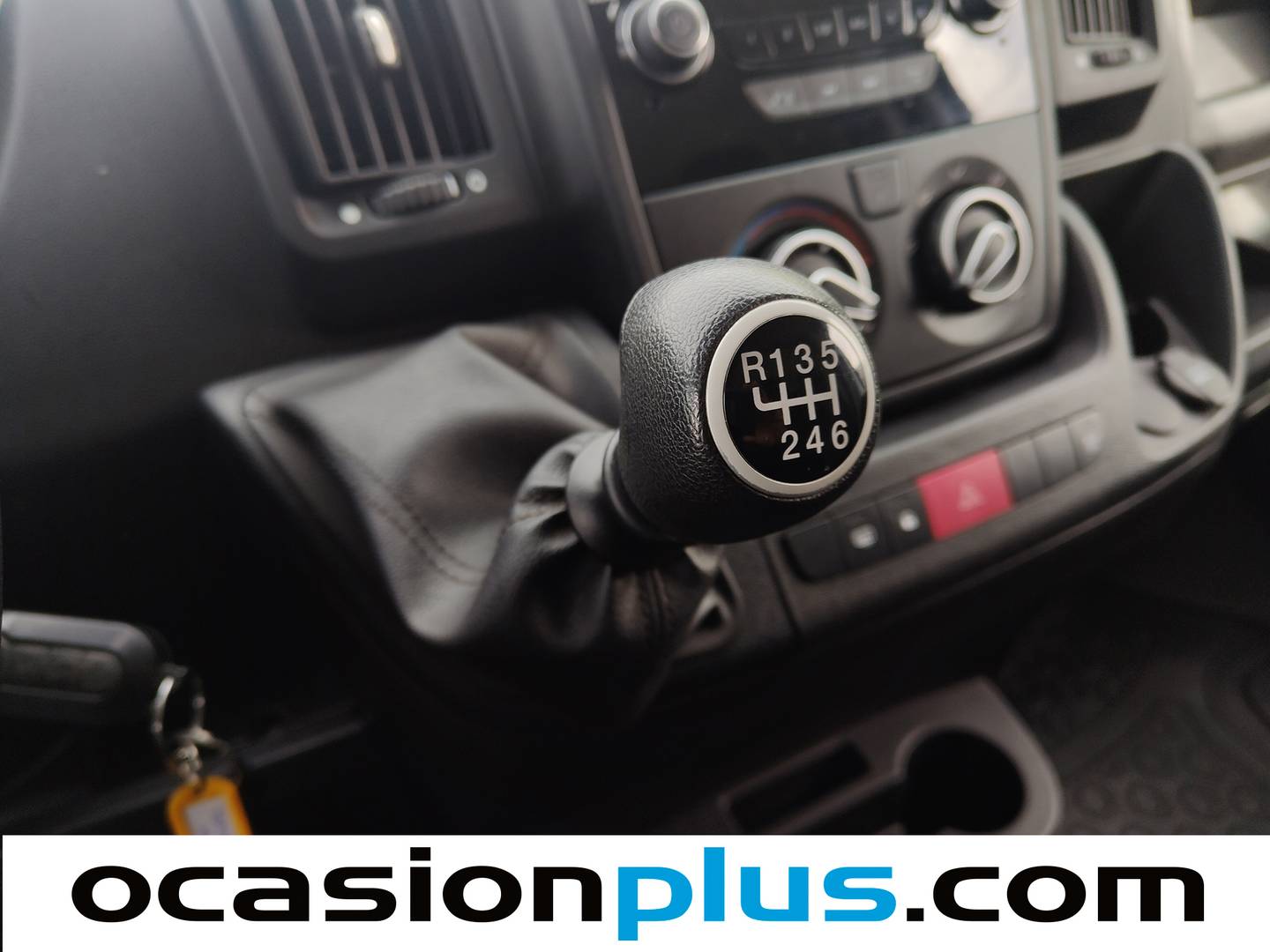 Foto Citroën Jumper Citroen Jumper Furgon BlueHDi 140 35 L3H2 (140 CV)