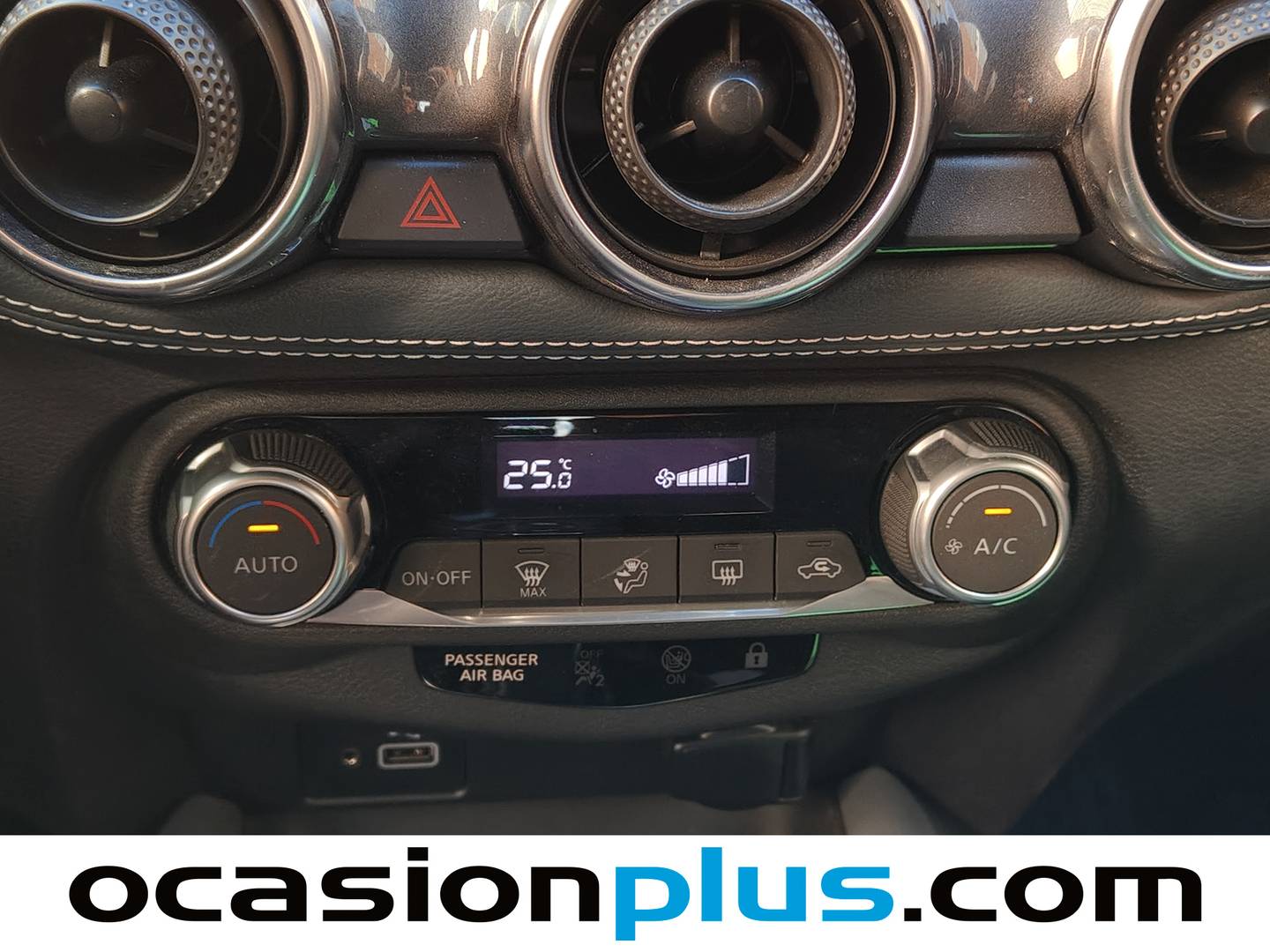 Foto Nissan JUKE Nissan Juke DIG-T N-Connecta 4x2 DCT (117 CV)