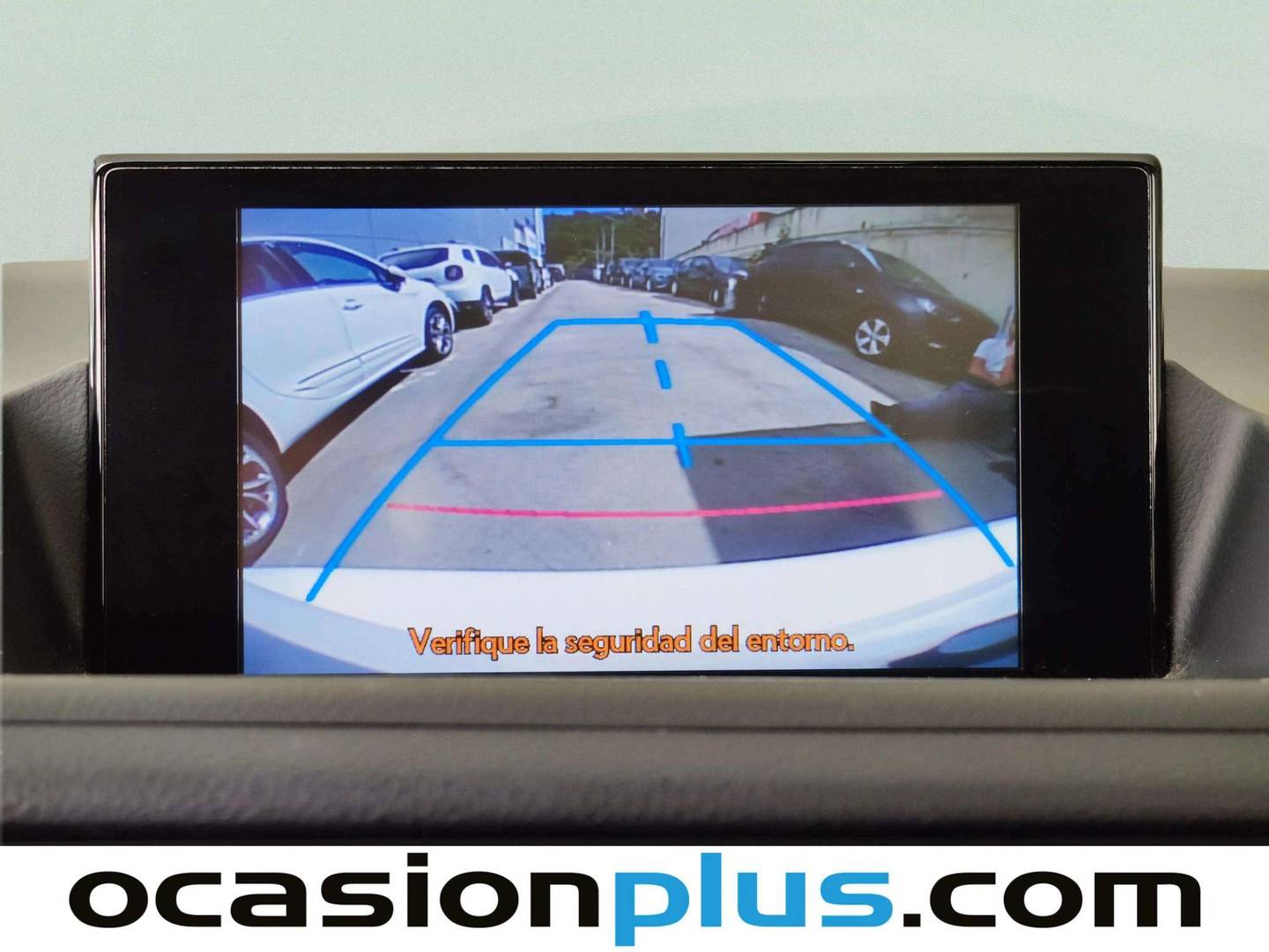 Extras y acabados del Lexus CT Lexus CT 200h Executive (136 CV)