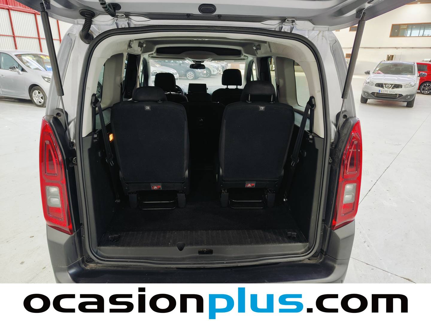 Foto Citroën Berlingo Citroen Berlingo BlueHDi 130 S&S Talla XL Shine (130 CV) 7 PLAZAS siete plazas