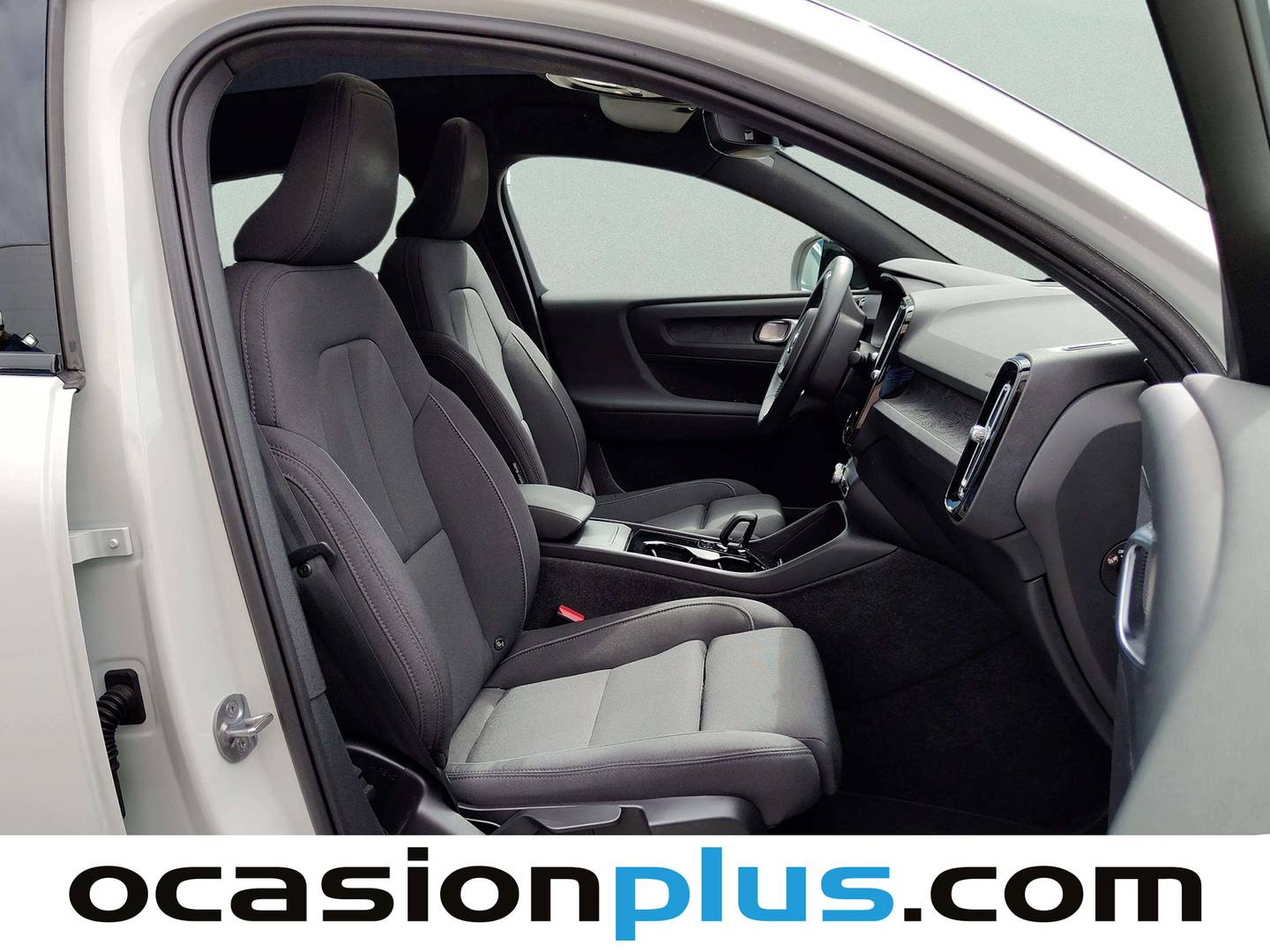 Volvo C40 Volvo C40 Eléctrico Recharge Extended Plus Auto (252 CV) automático