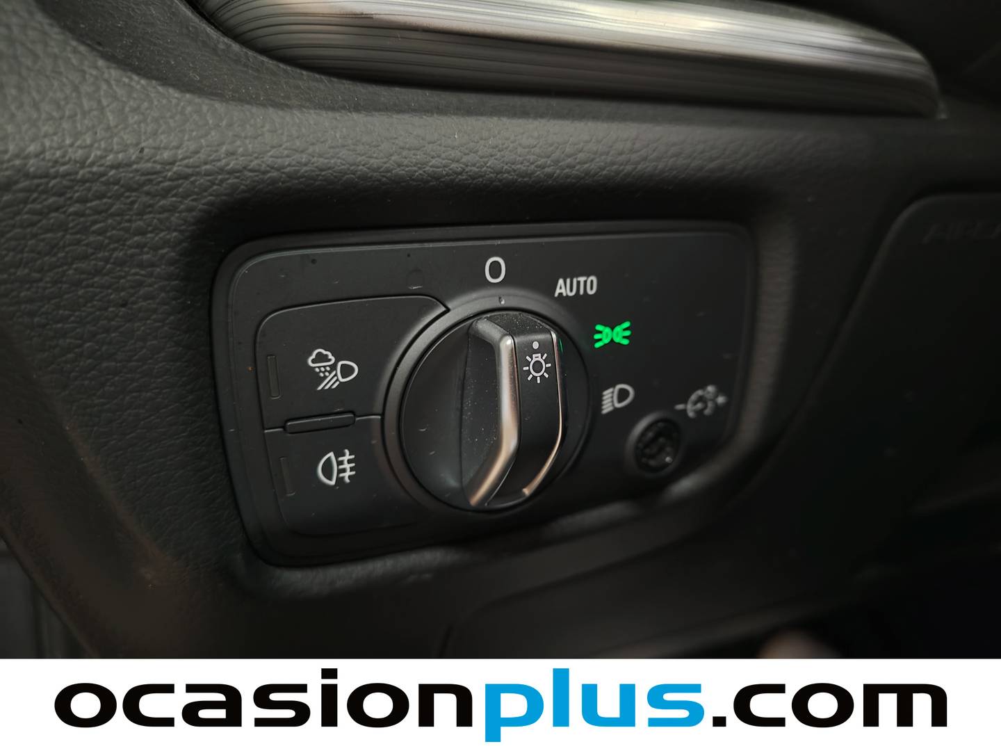 Acabados Audi A3 Audi A3 Sportback Black line edition 2.0 TFSI (190 CV)