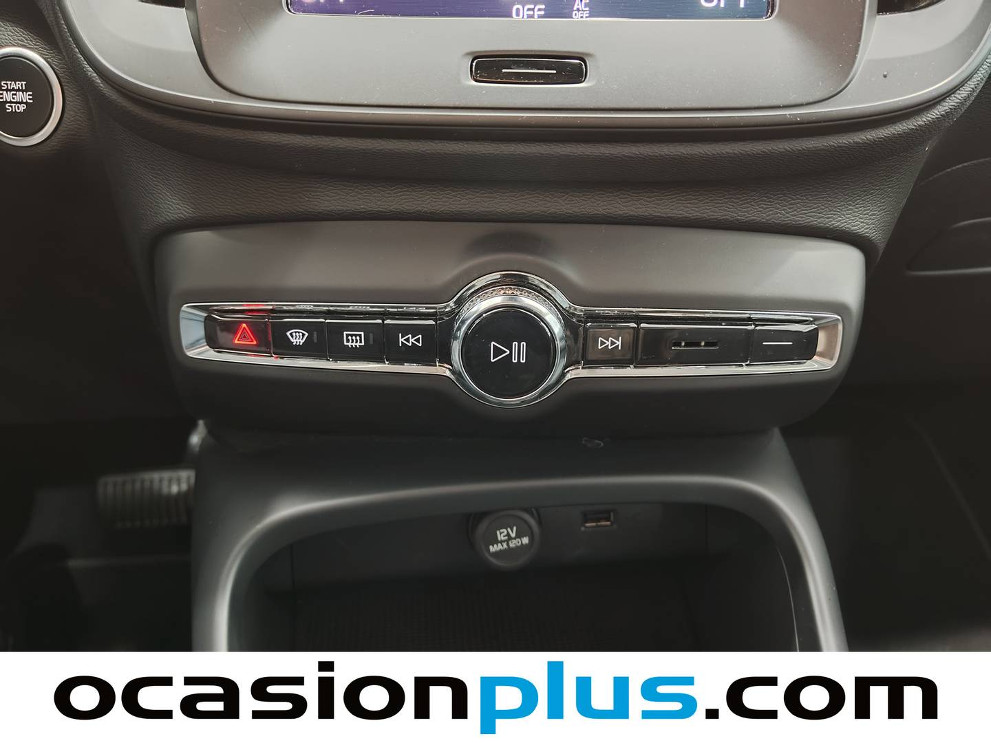 Foto Volvo XC40 Volvo XC40 T2 Momentum Core Auto (129 CV)