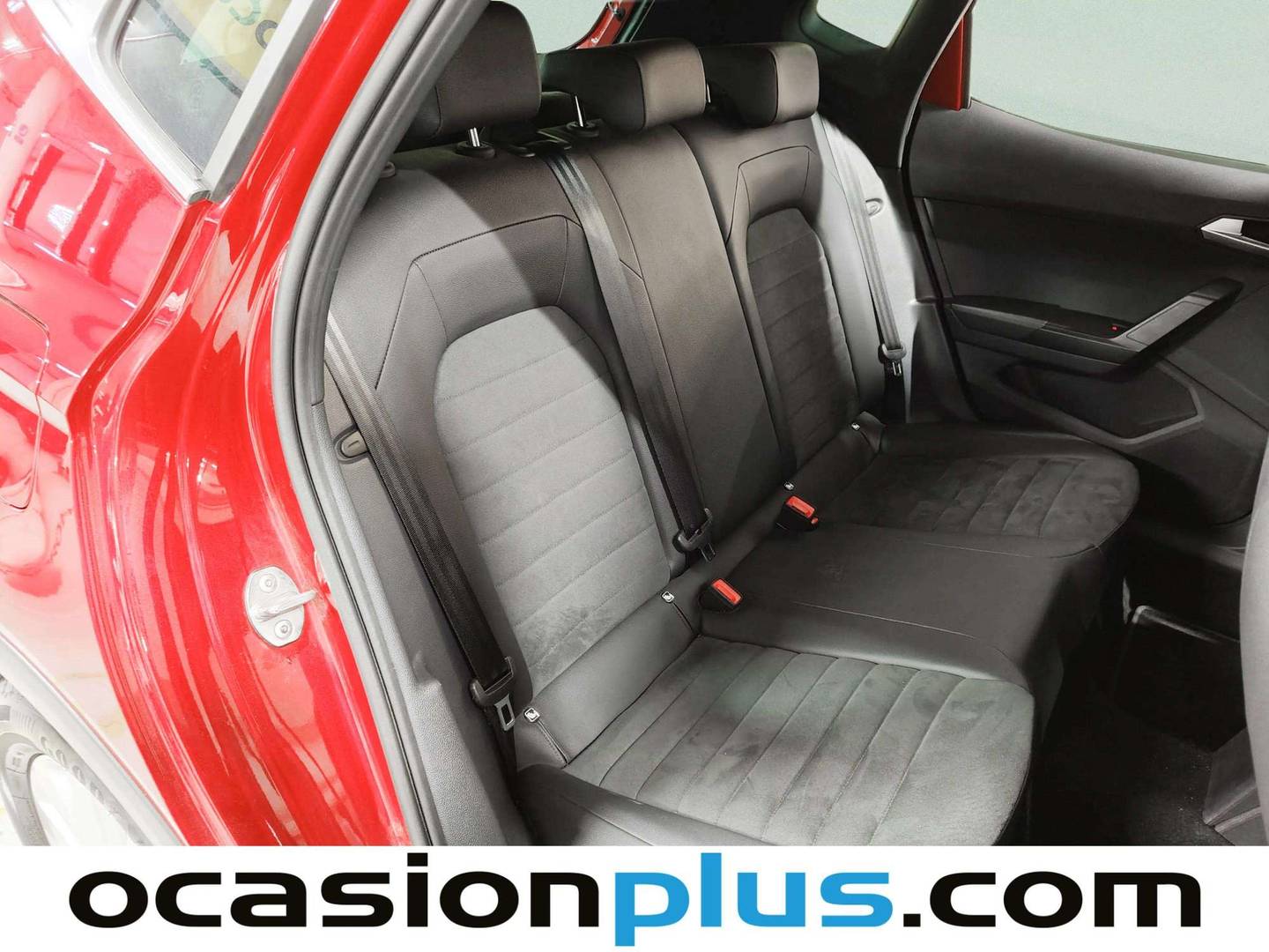 Seat Arona SEAT Arona 1.0 TSI S&S FR Plus (110 CV) de segunda mano